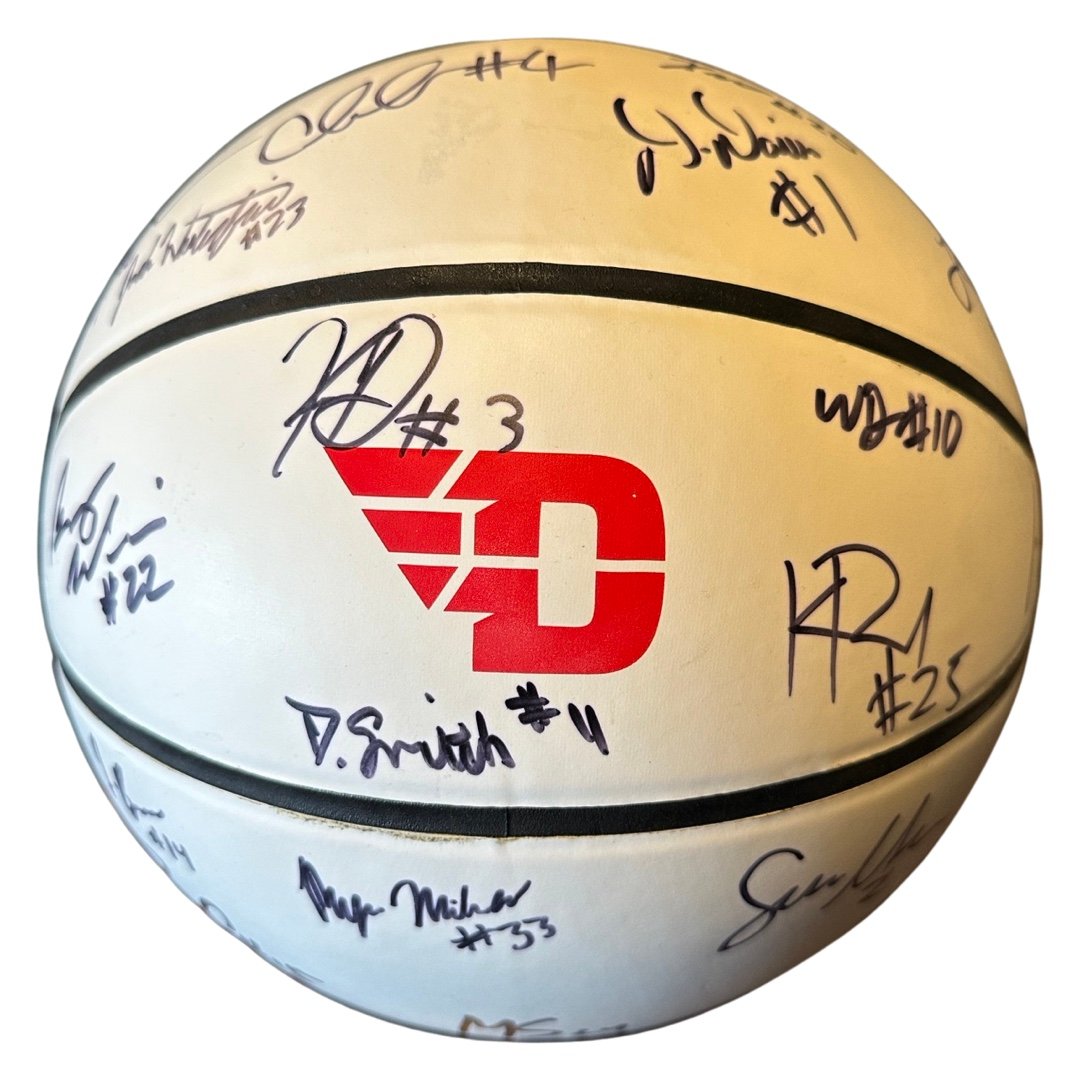 University of Dayton Flyers 2016-2017 NCAA Basketball Rare