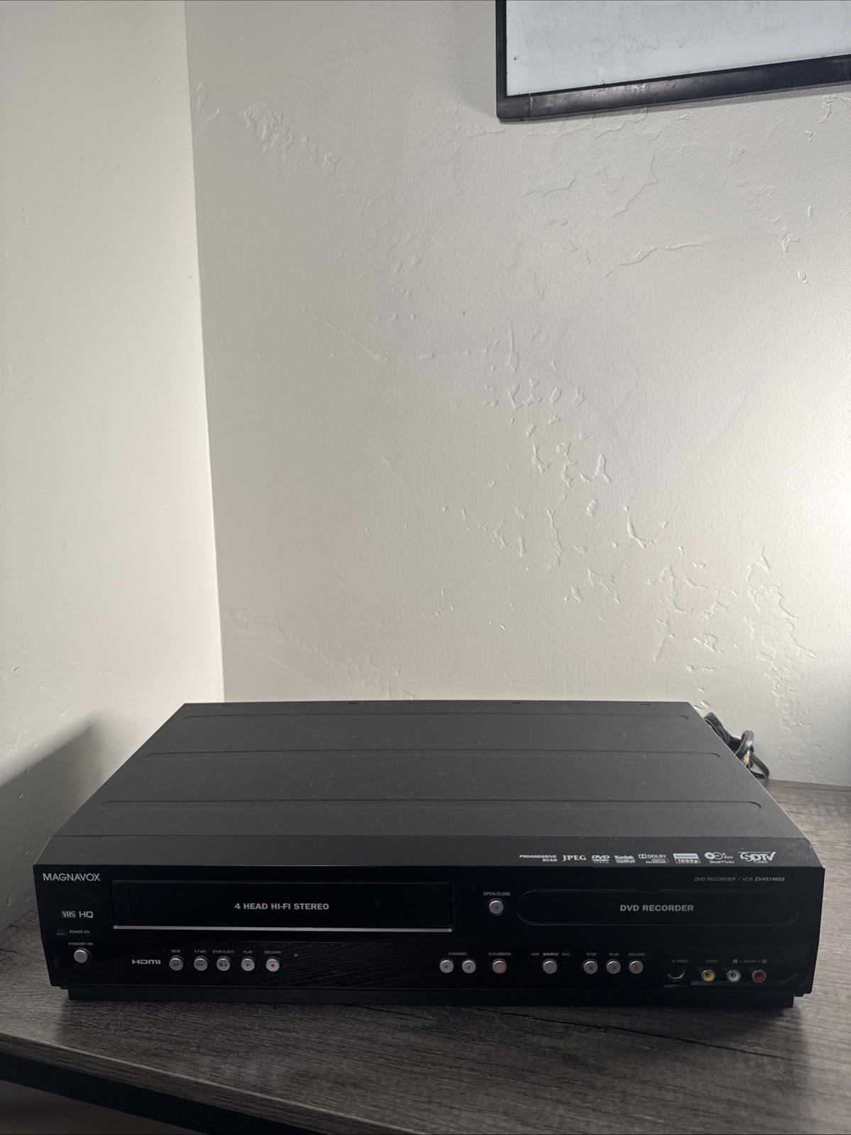 Magnavox ZV457MG9 VCR/DVD HDMI Recorder Combo 4 Head Hi-Fi Stereo No Remote