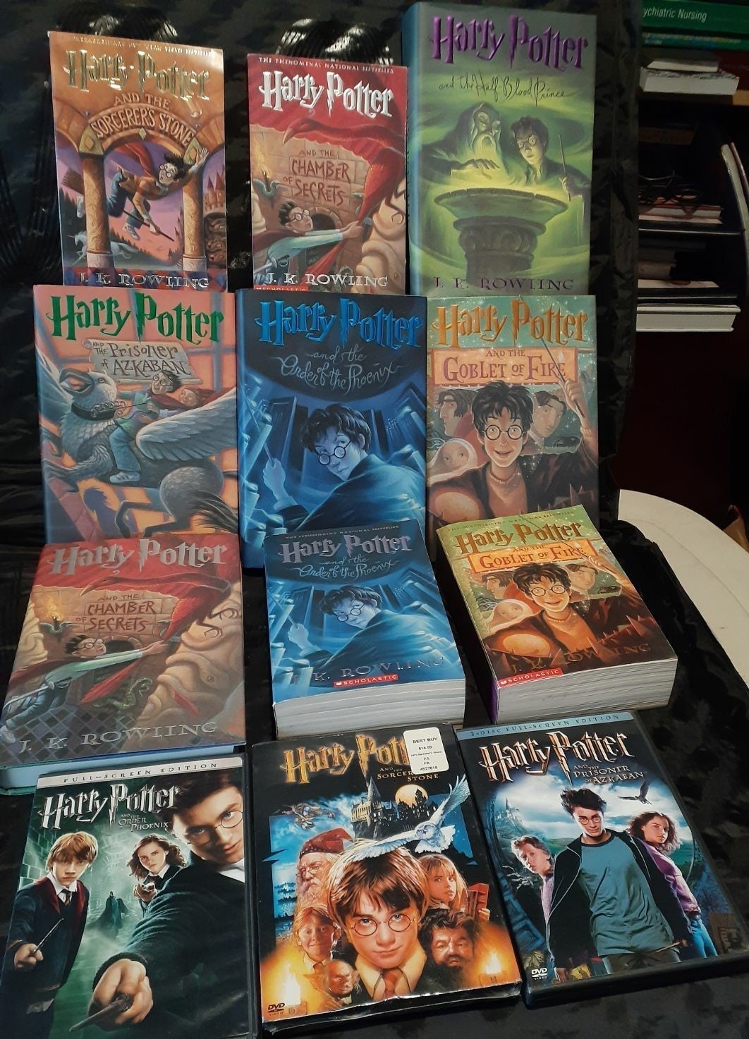 Books Harry Potter starter collection.