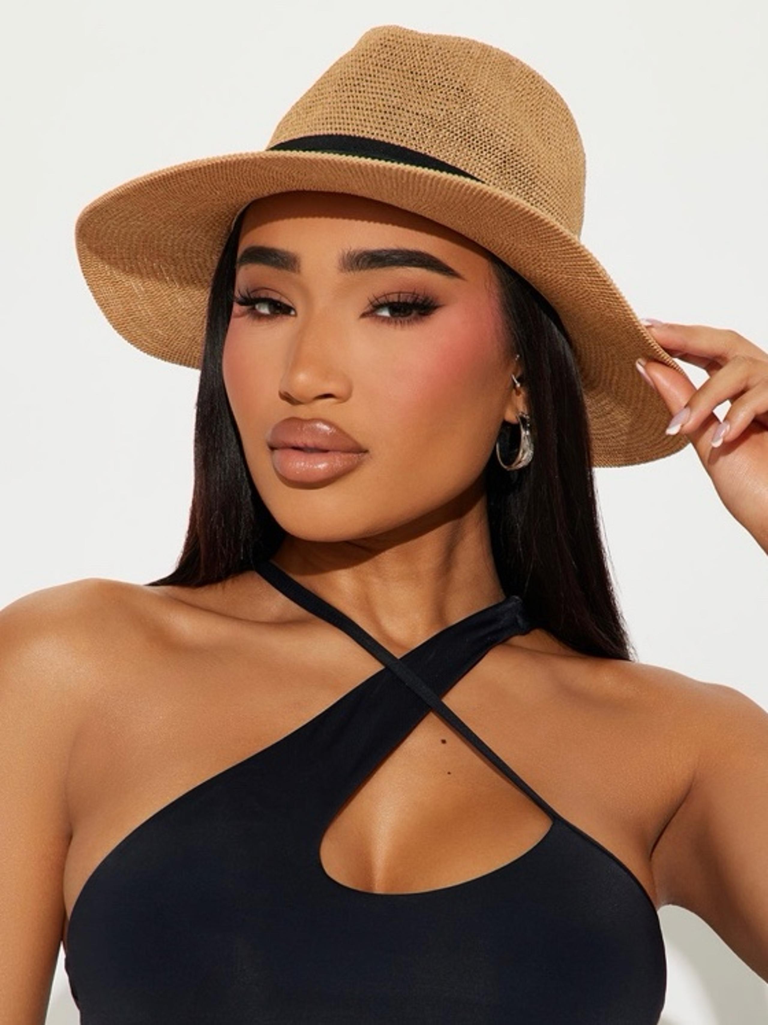 Fashion Nova women’s sun hat new with tags