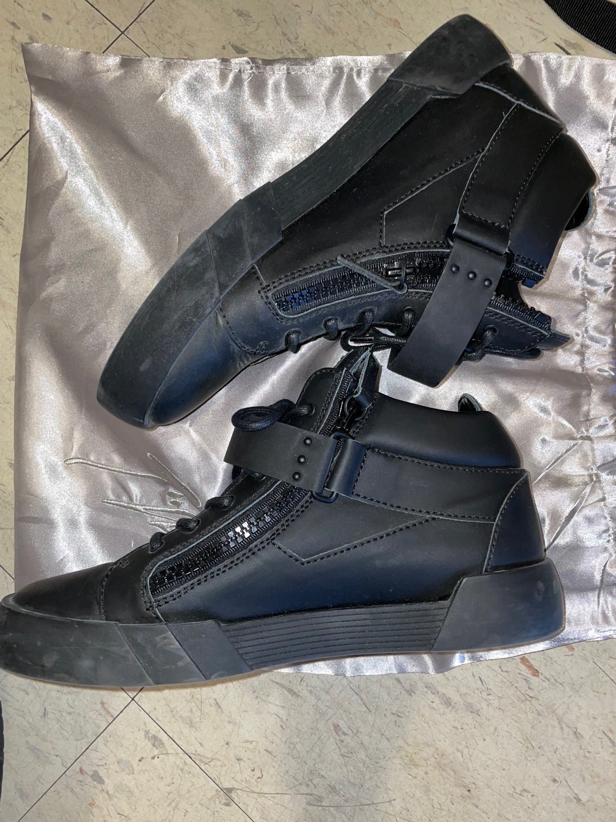 Giuseppe Zanotti sneakers