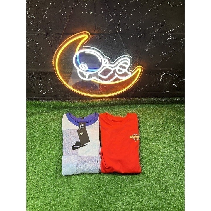 Lot Of 2 NWT Nike Mini Swoosh Dri Fit T-Shirt Gym Workout Casual Mens Sz MD