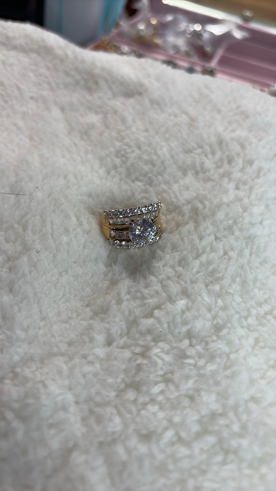 Ring w/4 Prong 2Ct Princess-Cut CZ & Channel & round Side 2..50 CZ 925 Gold 8