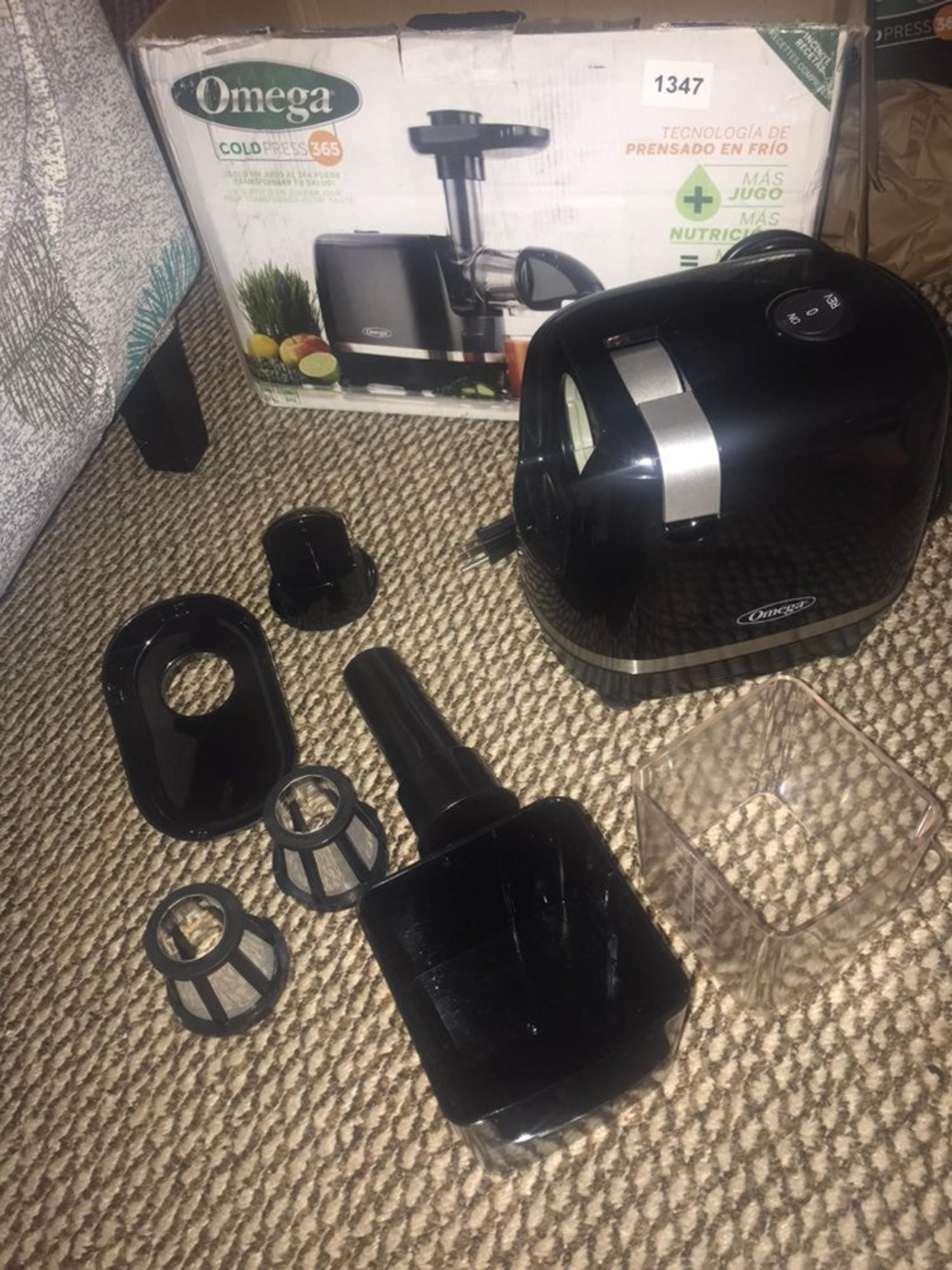Omega H3000D Cold Press 365 Juicer Slow