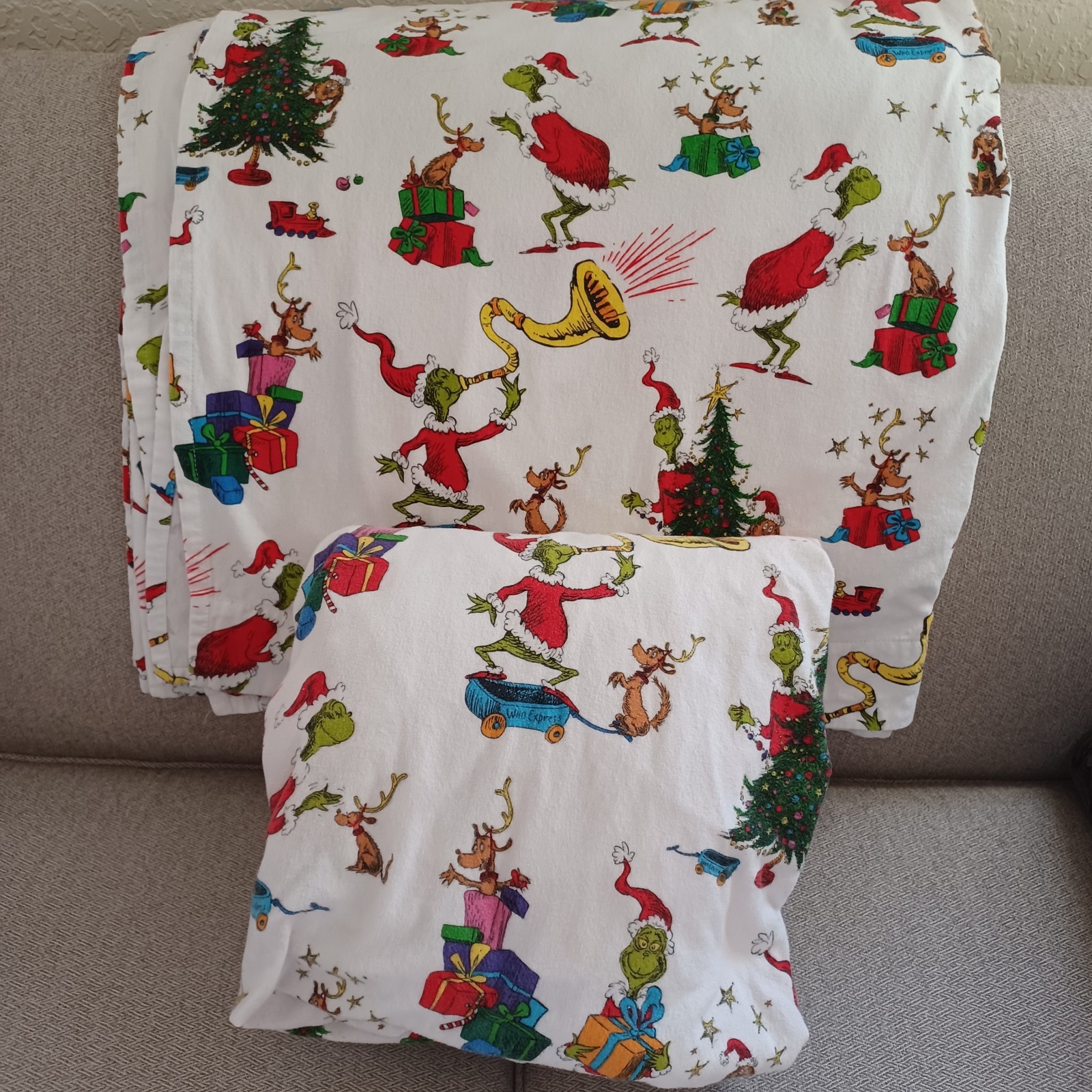 Pottery Barn, Dr. Suess, Grinch, Christmas flannel sheet set, size Queen