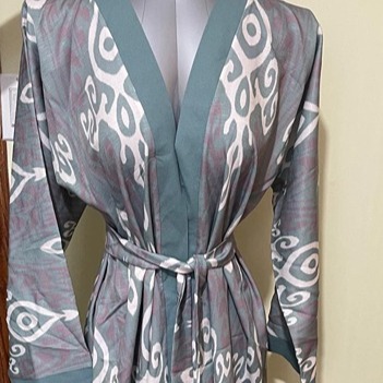 New Uzbek Women's Robe Size: M - L