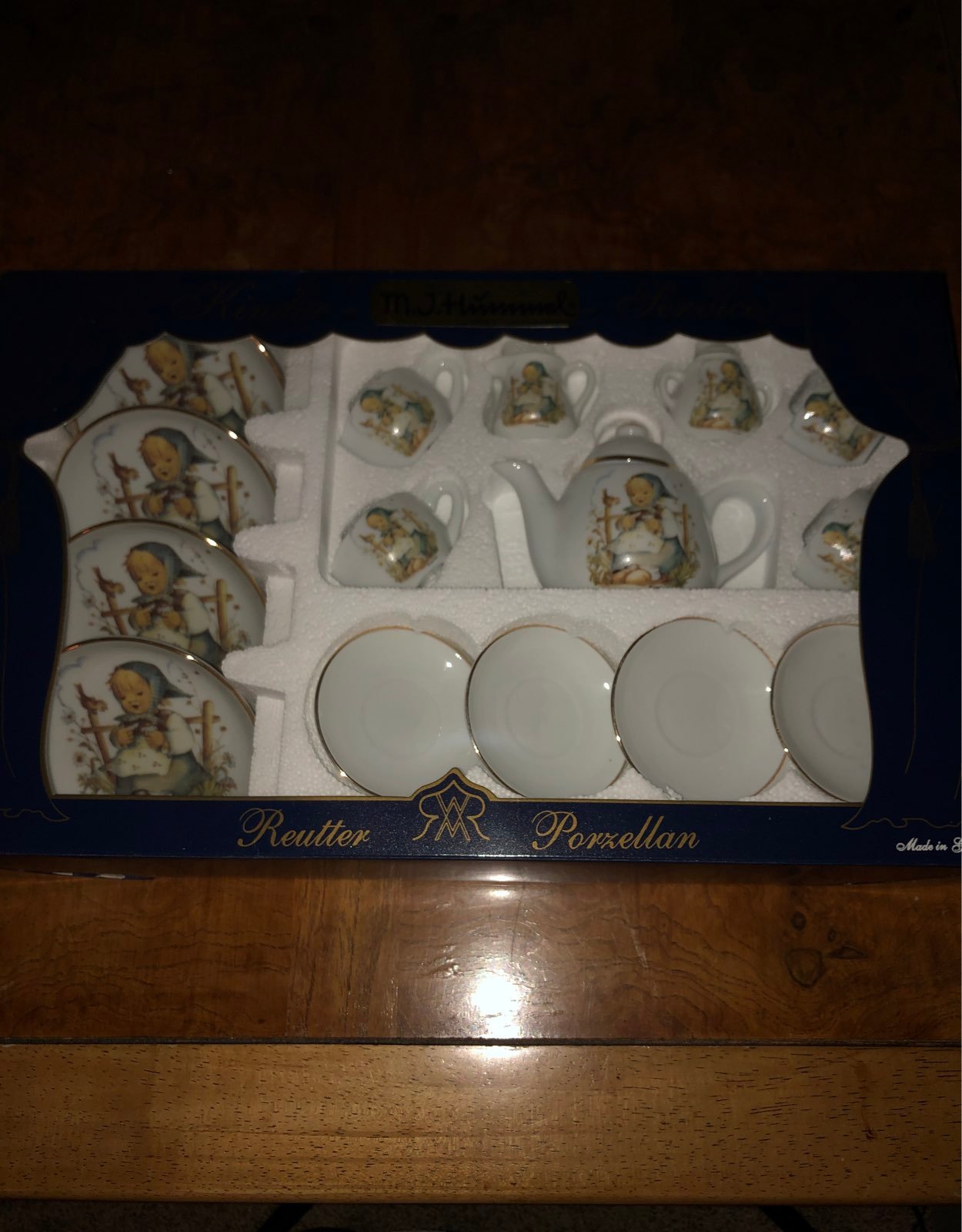 Reutter Porzellan German 15 pc mini tea