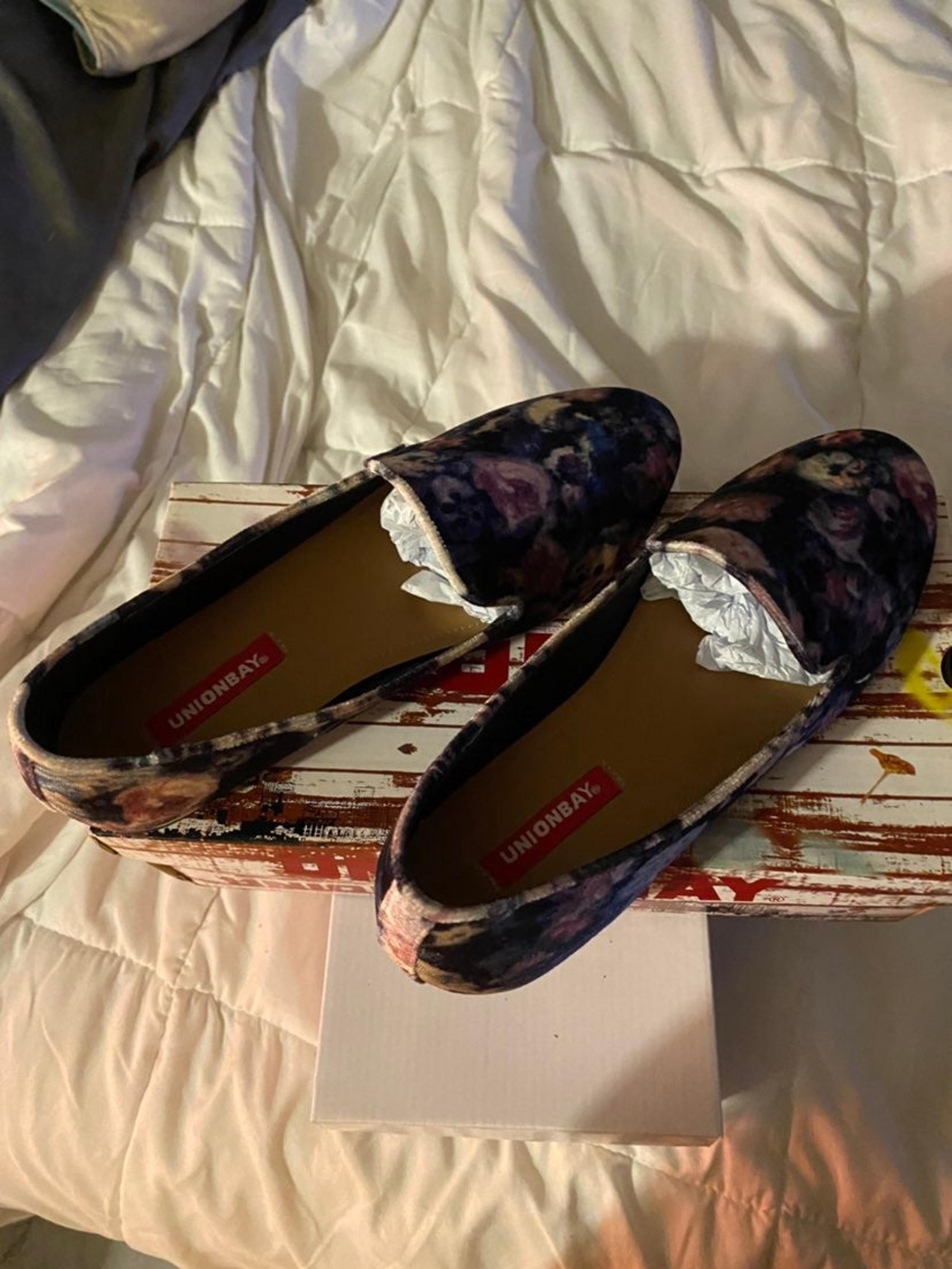 Black Rose print Loafers