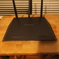 NetGear Dual-Band AC1200 Router with 8 x 4 DOCSIS 3.0 Cable Modem