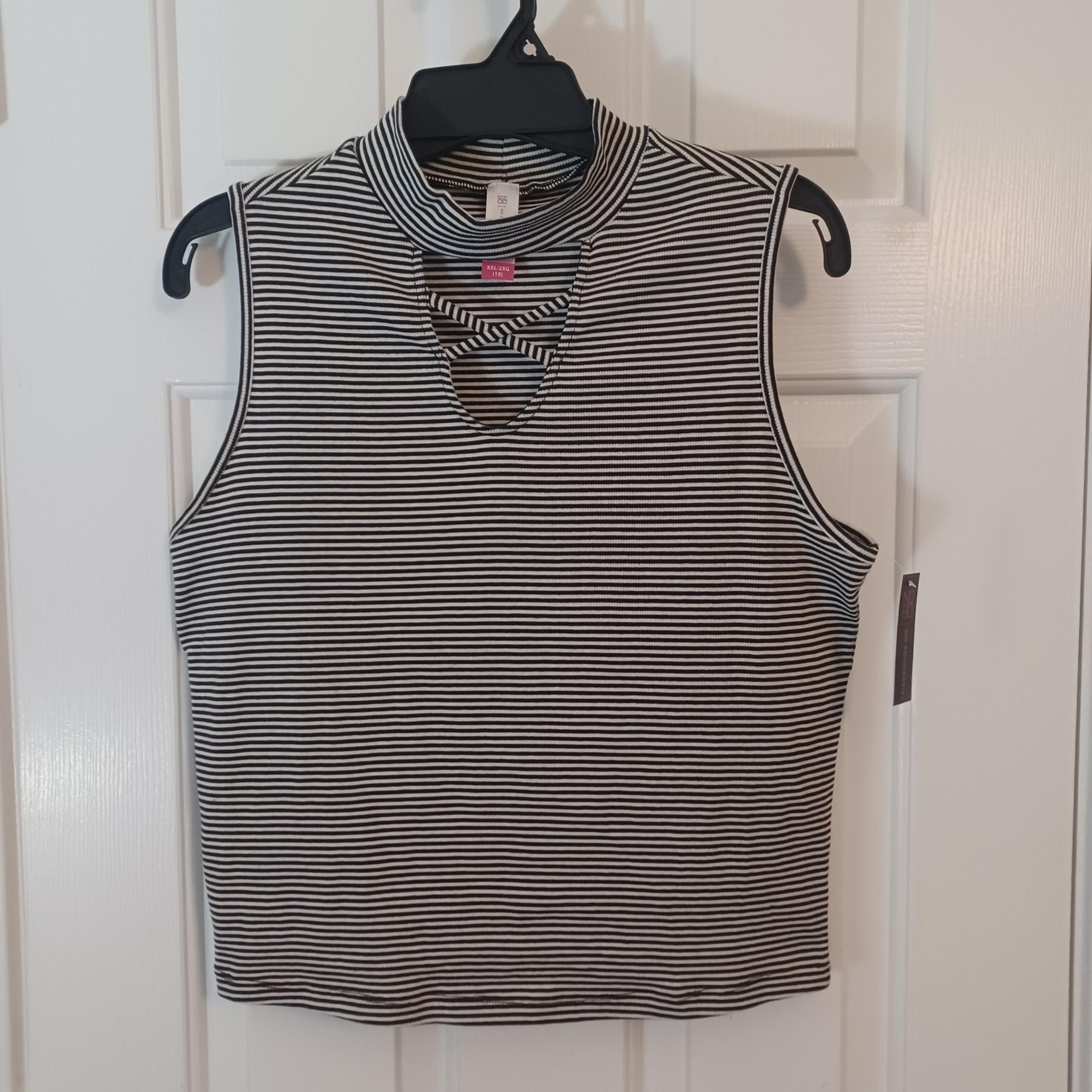 NEW stripped Cross Over Cropped Sleeveless Top Sz XXL - Nobo
