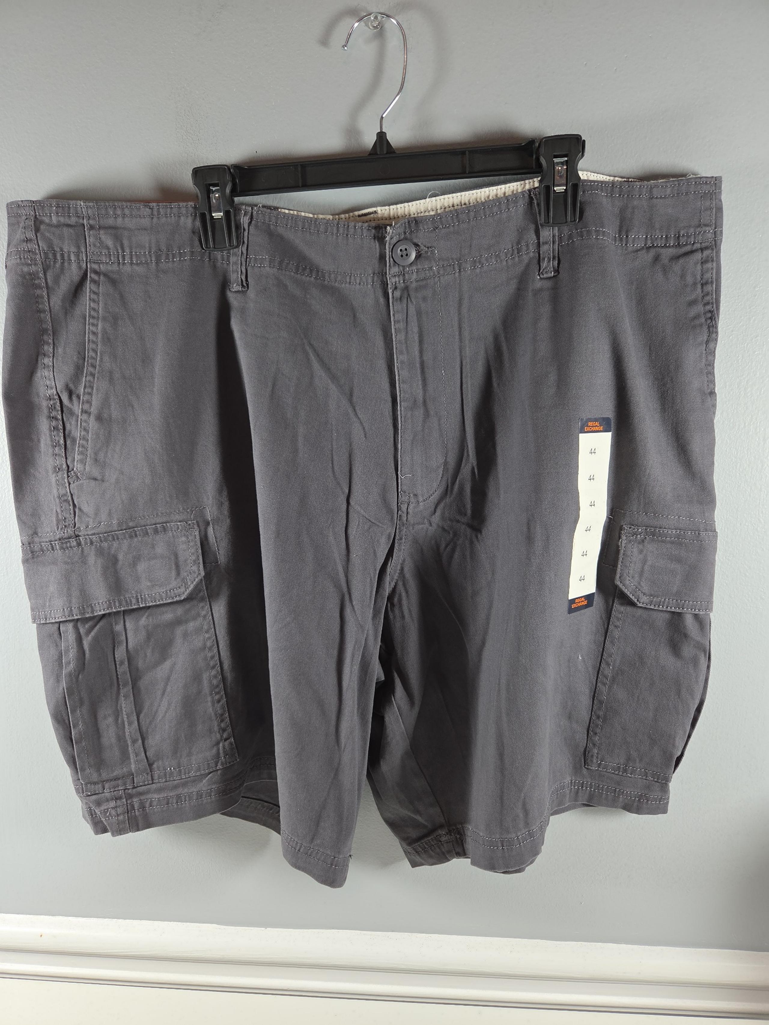 Regal Exchange Men's Cargo Shorts Gray 44 NEW!