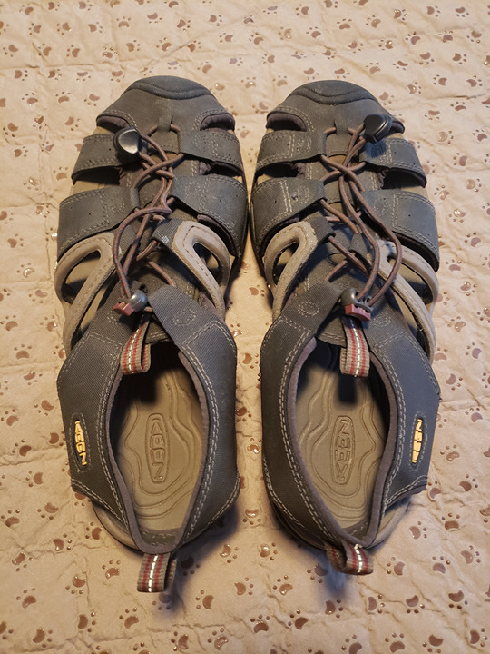 Keen wading sandals Men's 9