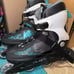 Like new Teal Rollerblades with safety pads size womens 9