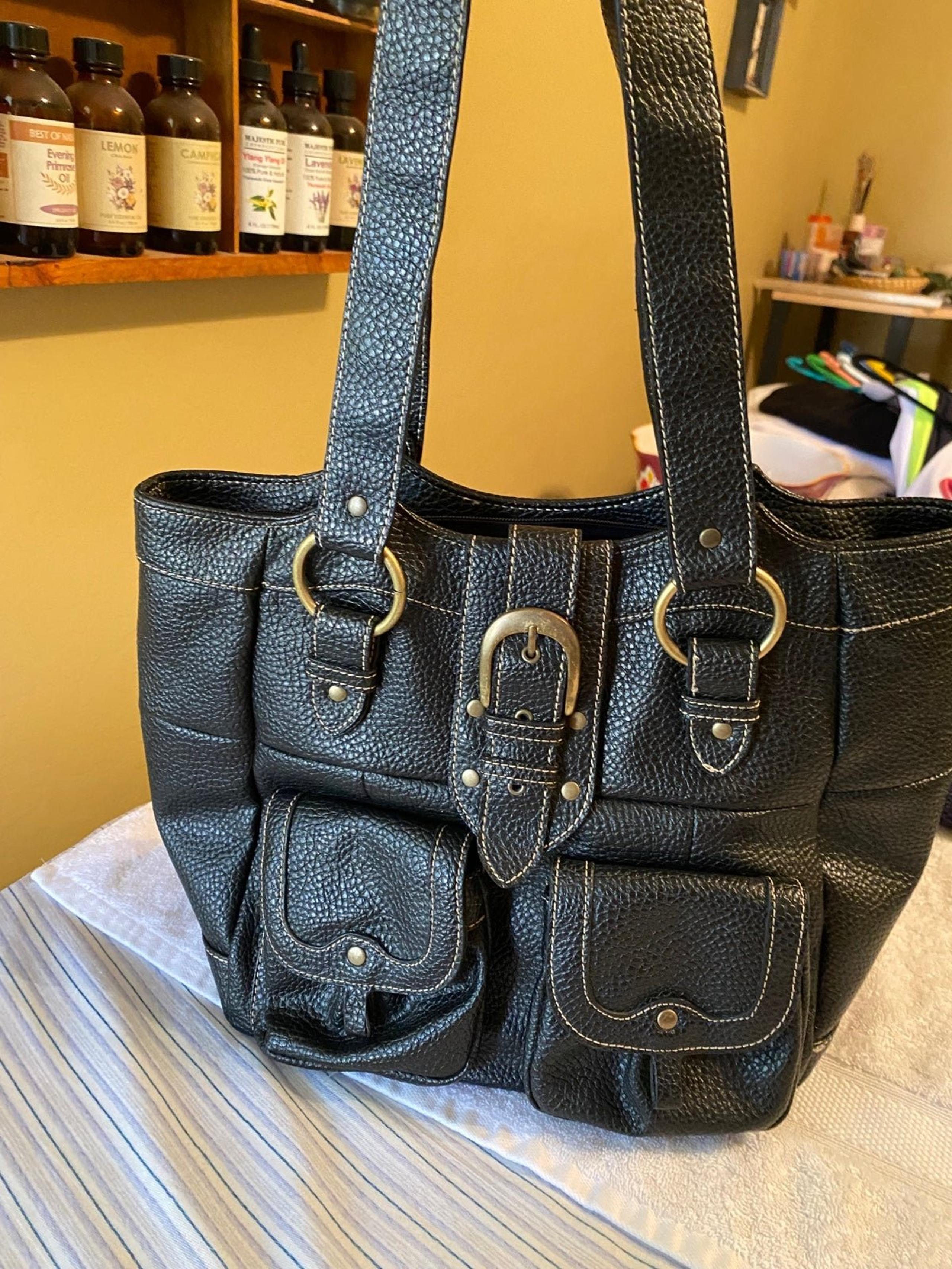 Black purse - George