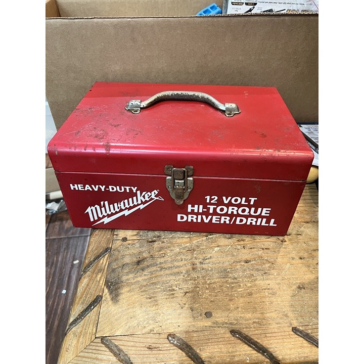Vtg Milwaukee Heavy Duty 12 Volt Hi-Torque Drill Driver Metal Tool Box