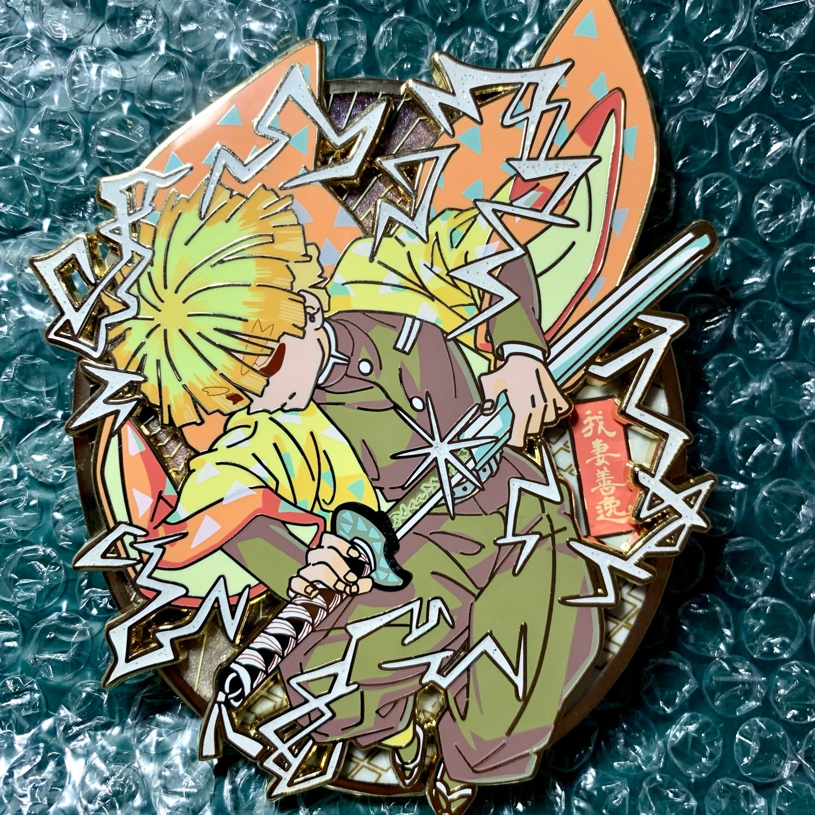 Demon slayer kny Zenitsu anime pin