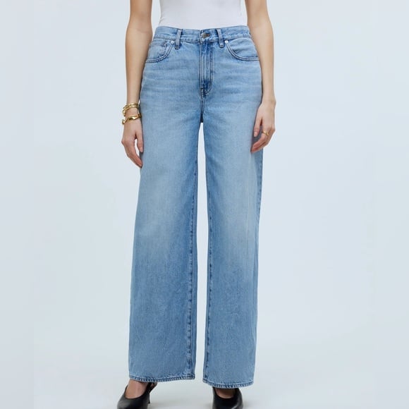 Madewell Superwide-Leg Jeans in Ahern Wash: Airy Denim Edition size 26