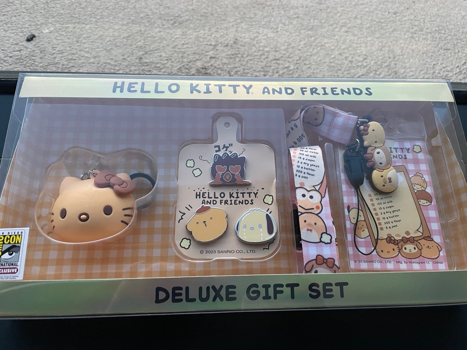 SDCC 2023 Hello Kitty and friends deluxe gift set