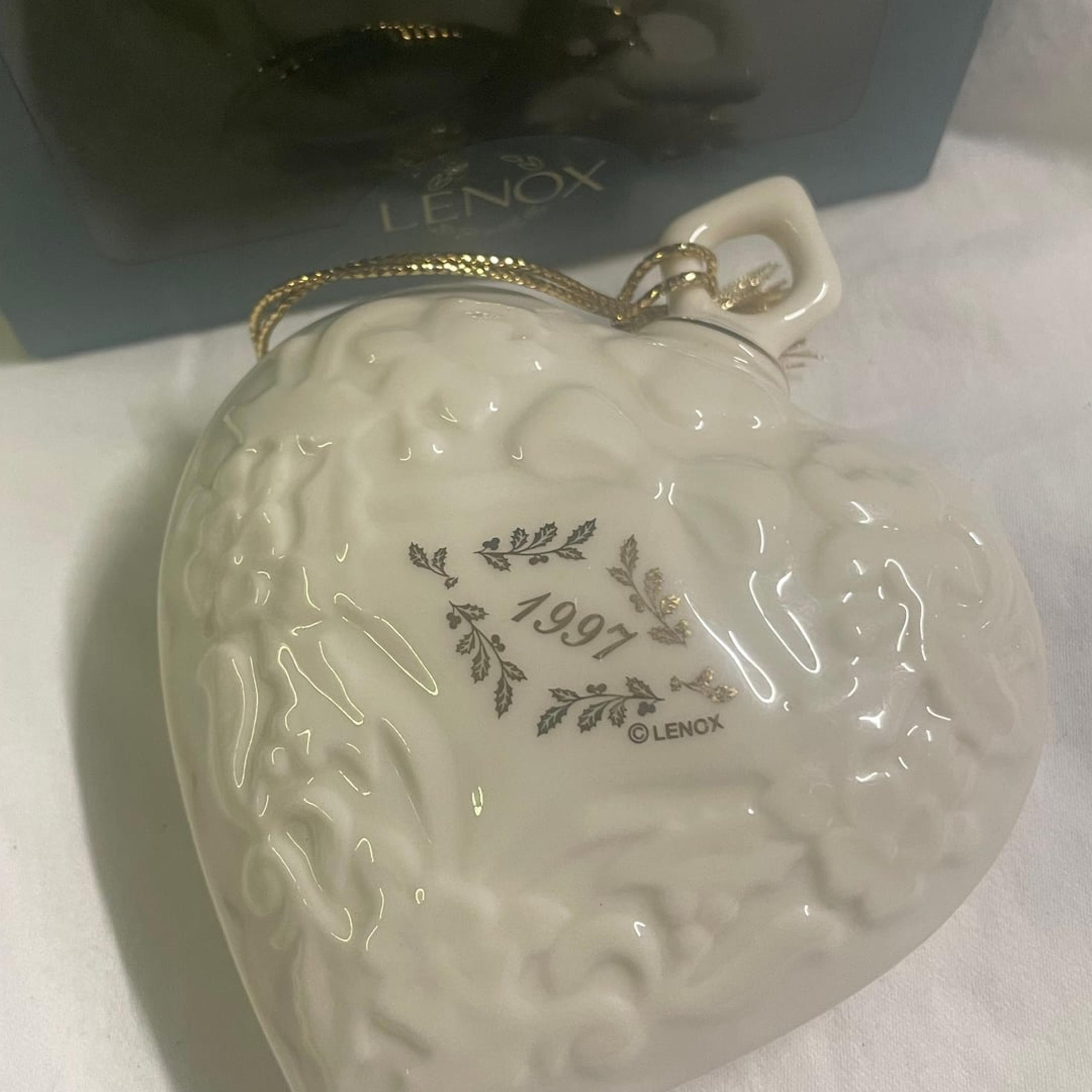 1997 Annual Heart Porcelain Christmas Ornament - Lenox