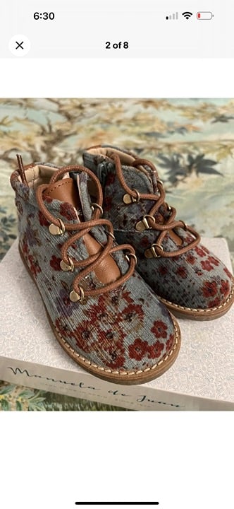 Manuela de Juan green floral corduroy lace up NIB size 24