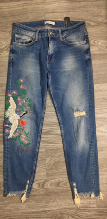 Embroidered Zara Boyfriend Jeans