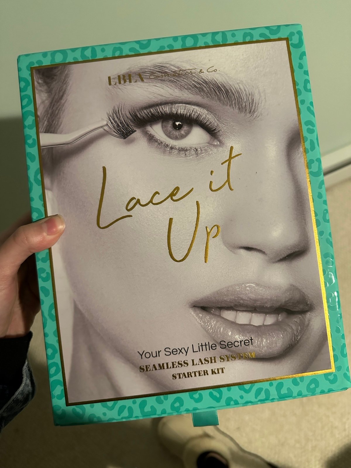 Lace it Up Lash Box LA LBLA Temporary Strip Lashes DIY Lashes Kit