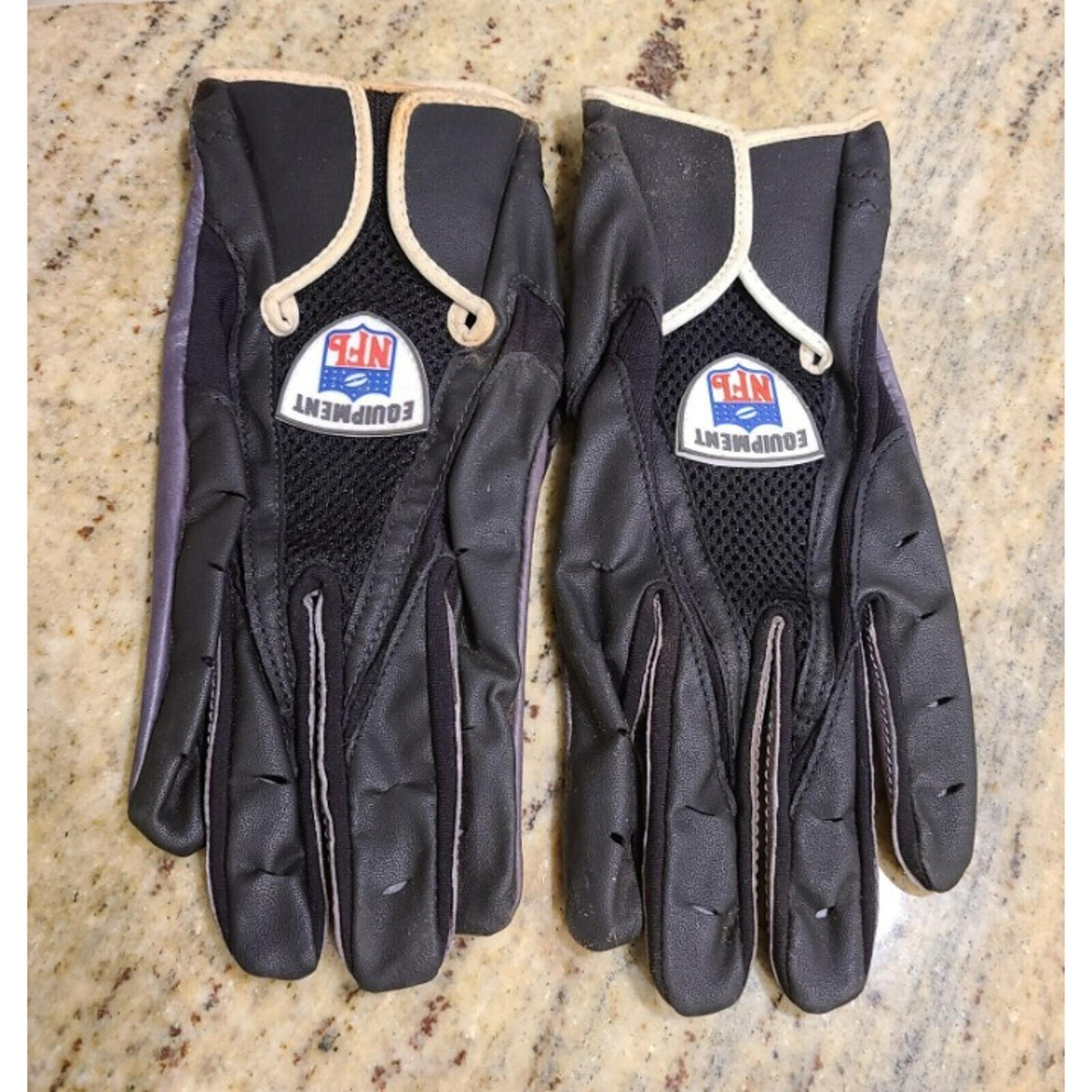 Nike NFL Equipment Pro '05 Threat. Size XXL Leather Black Gloves PFG111 *READ!*