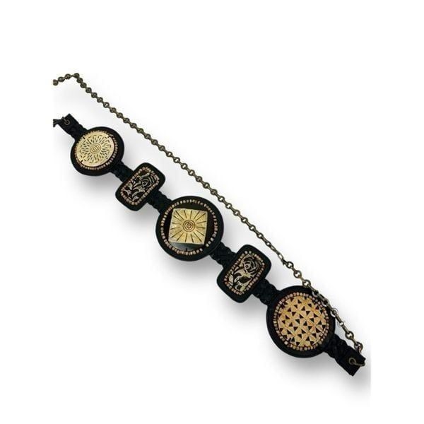 Chicos Womens M/L Genuine Leather Concho Statement Belt Neutral Adjustable Chain