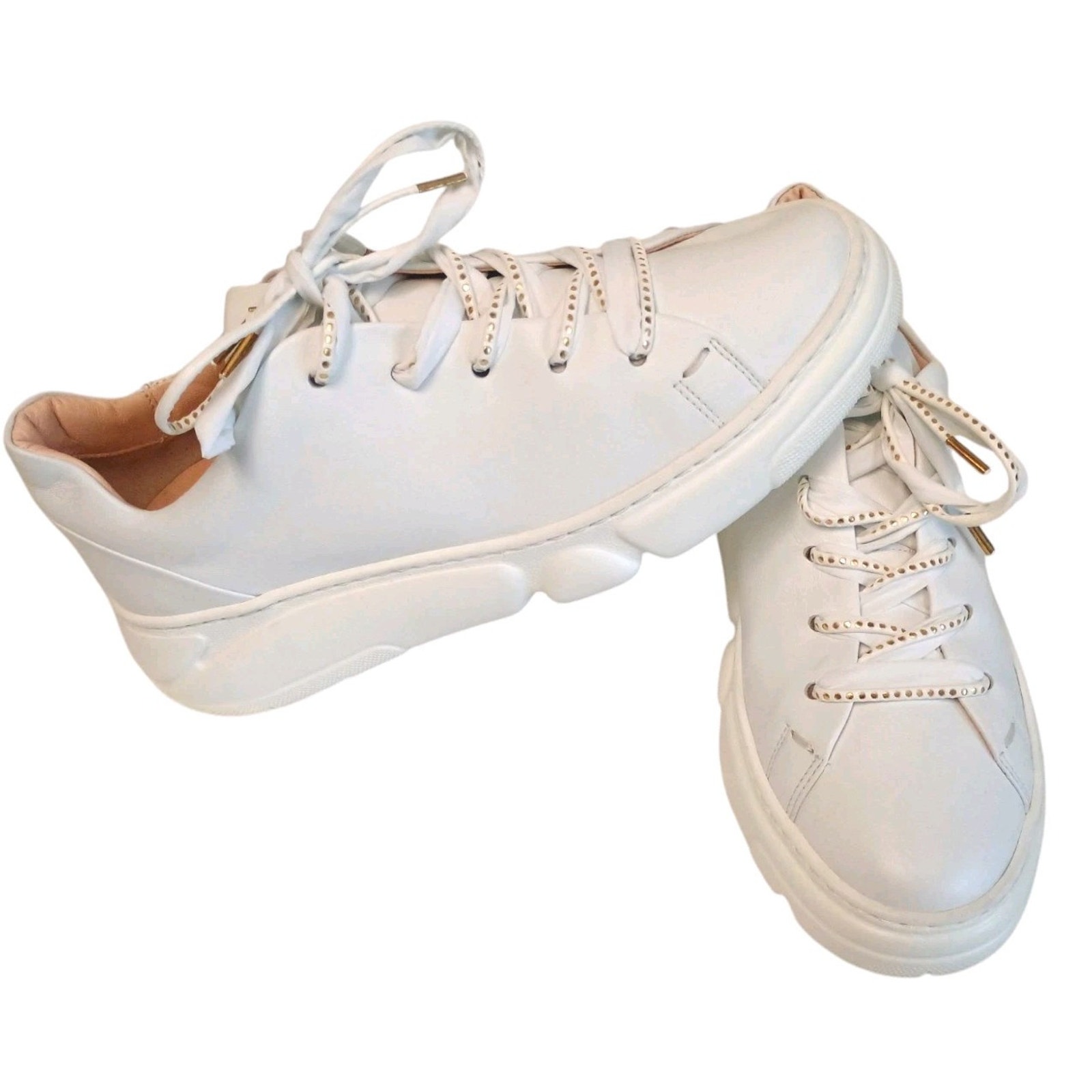AGL Sneaker Sheila Nappa White Size 40 NWOB US SIZE 9.5