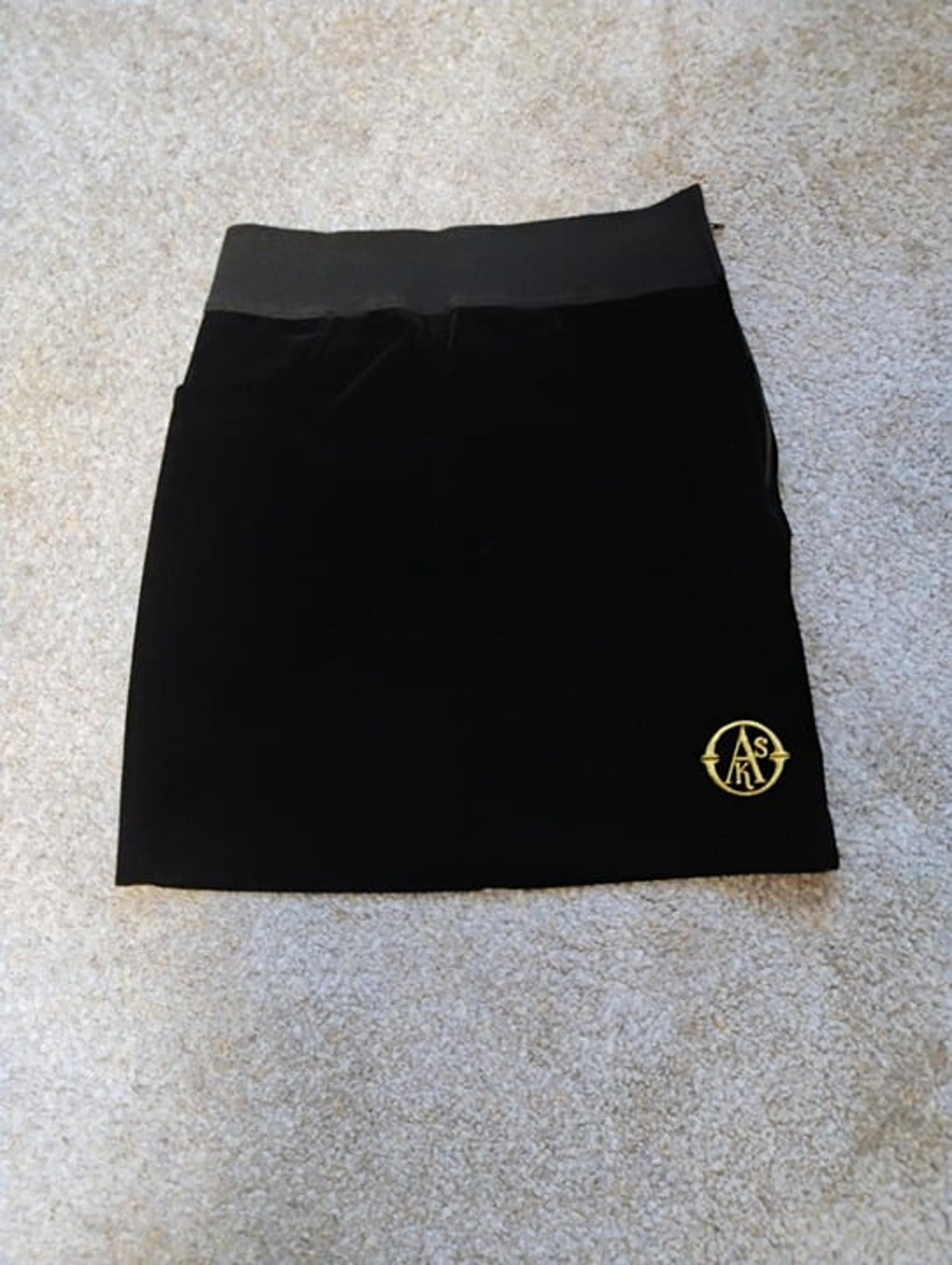 RARE vintage black velvet skirt FERRE made in Italy