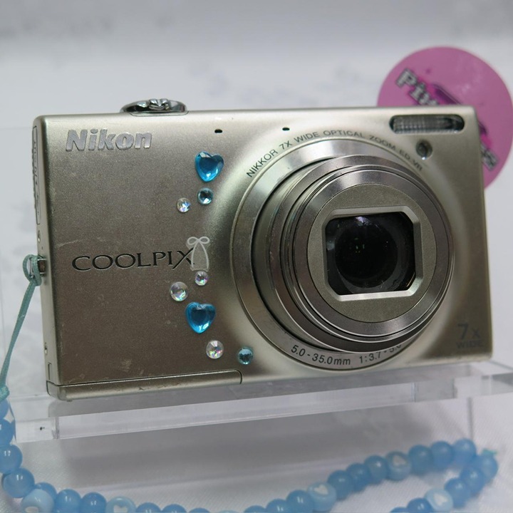Nikon Coolpix S6100