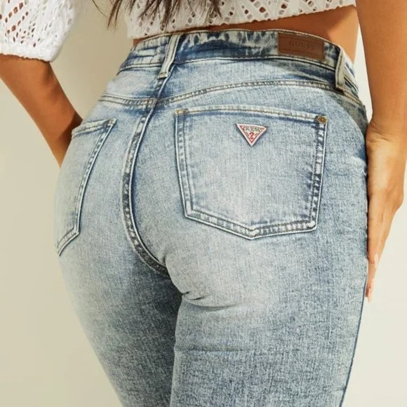 GUESS Women's Ayla Cropped Kick Flare Jeans sz 28