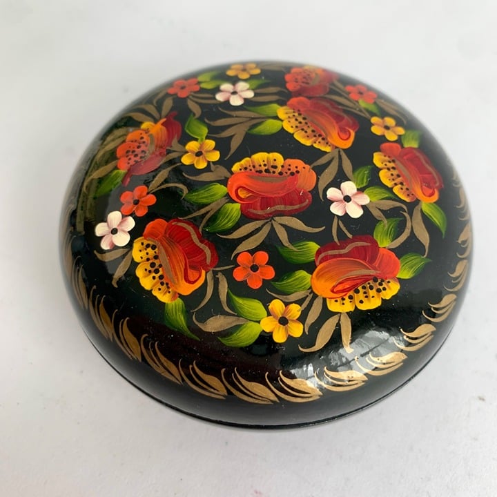 Vintage Ukraine Ukrainian Hand-painted Trinket Bowl Dish Lidded Floral Lacquered
