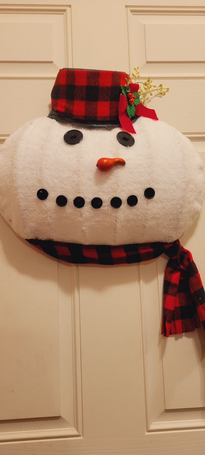 Snowman face wreath