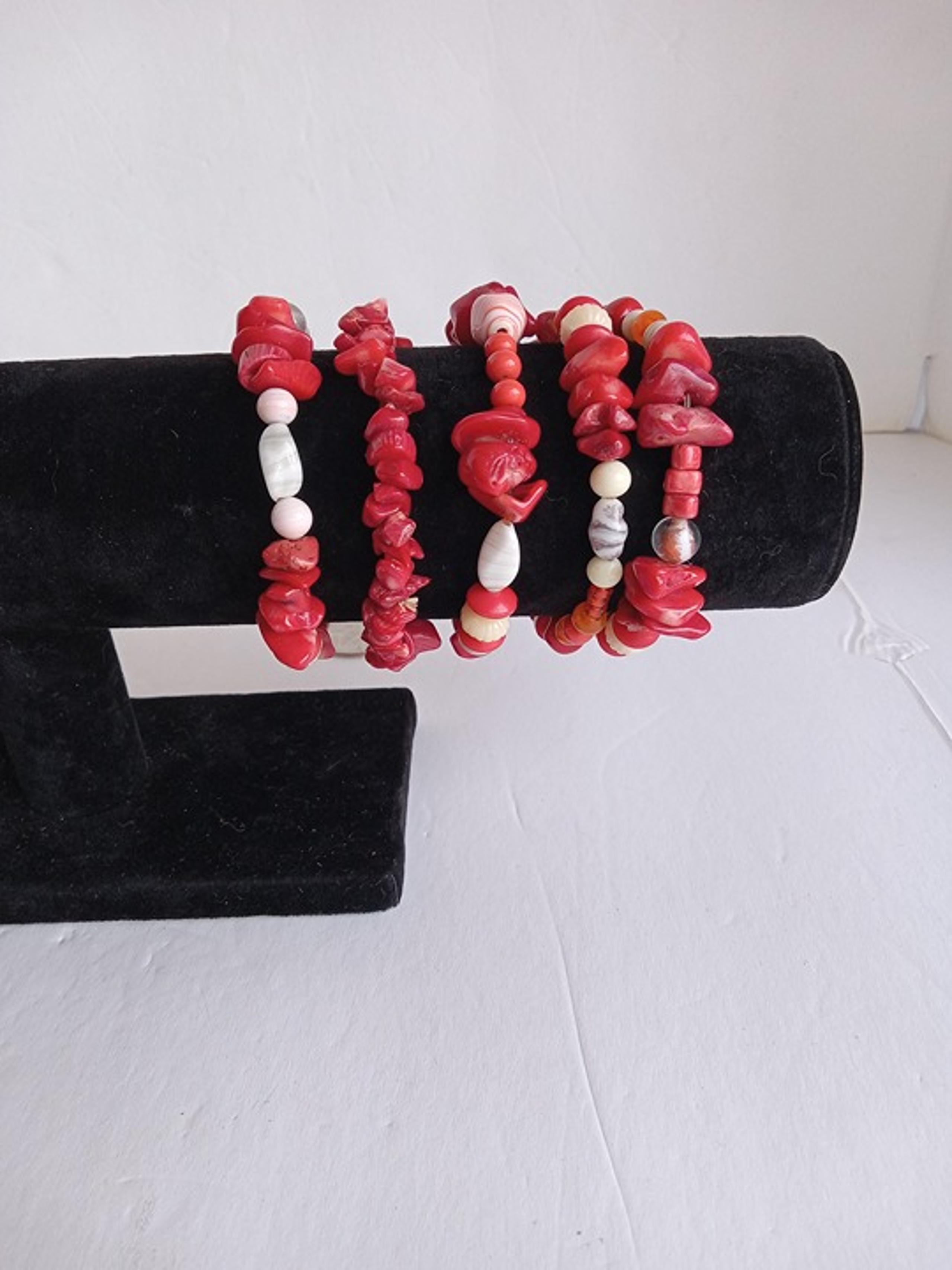Lot of 5 Glass and Stone Bracelets