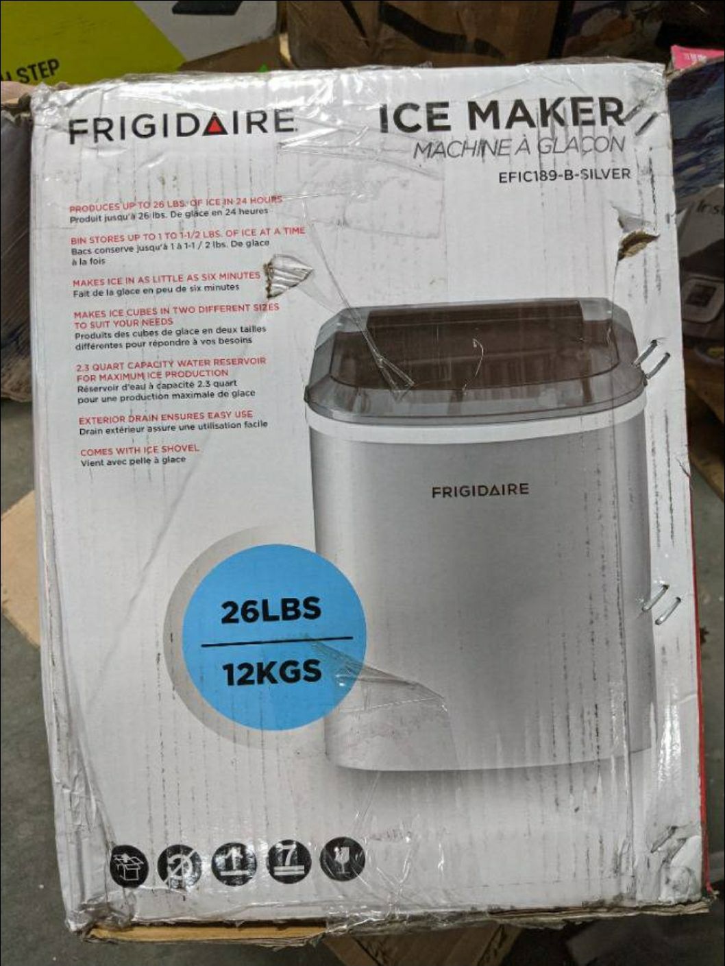 Frigidaire EFIC189-Silver Compact Ice Ma