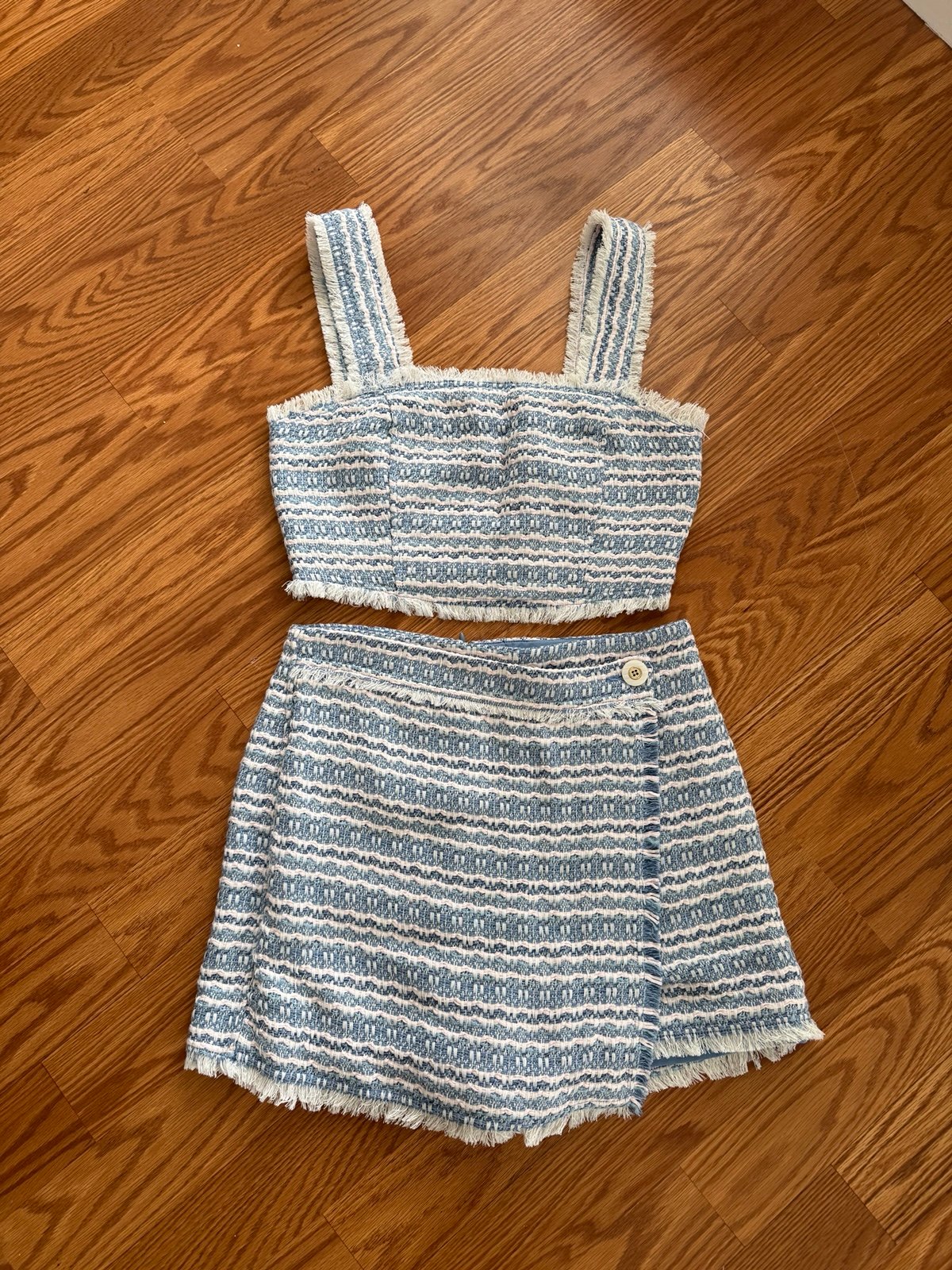 HOUSE OF HARLOW 1960 Boucle Cropped Top And Skirt Set