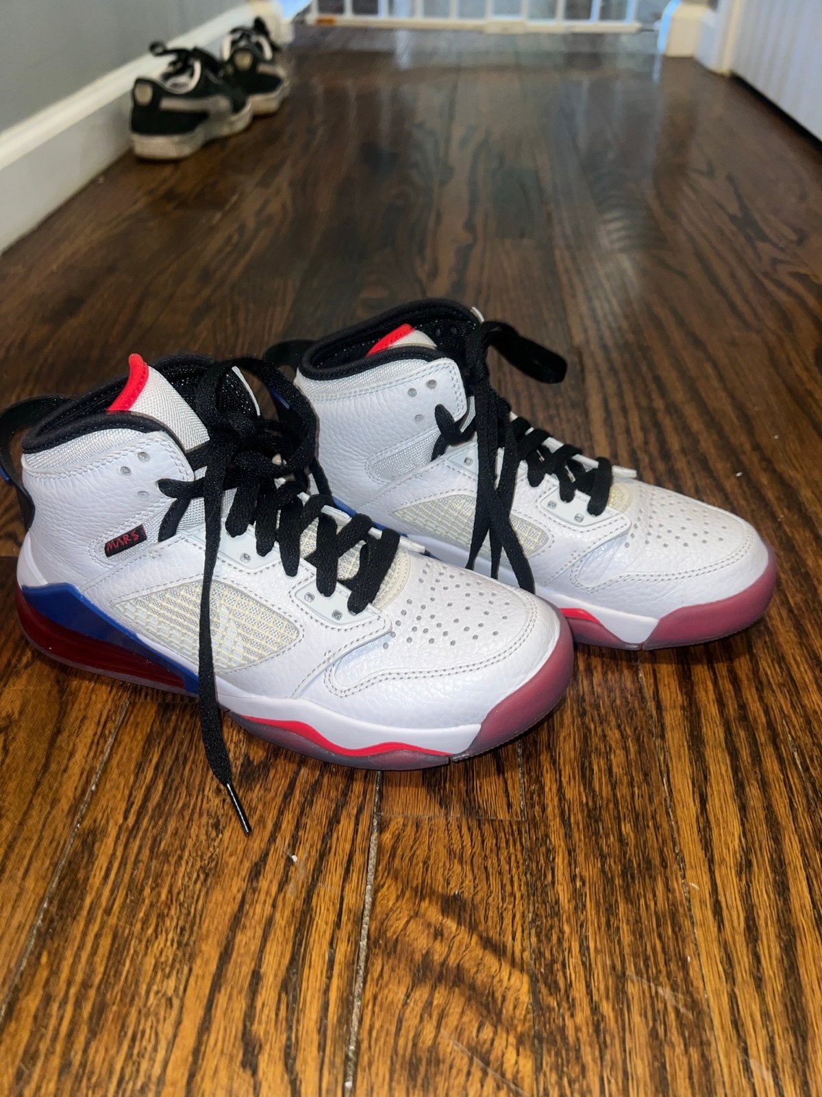 Nike Jordan Mars 270 ‘Paris Game 2020’ -Boys Size 4Y Sneakers