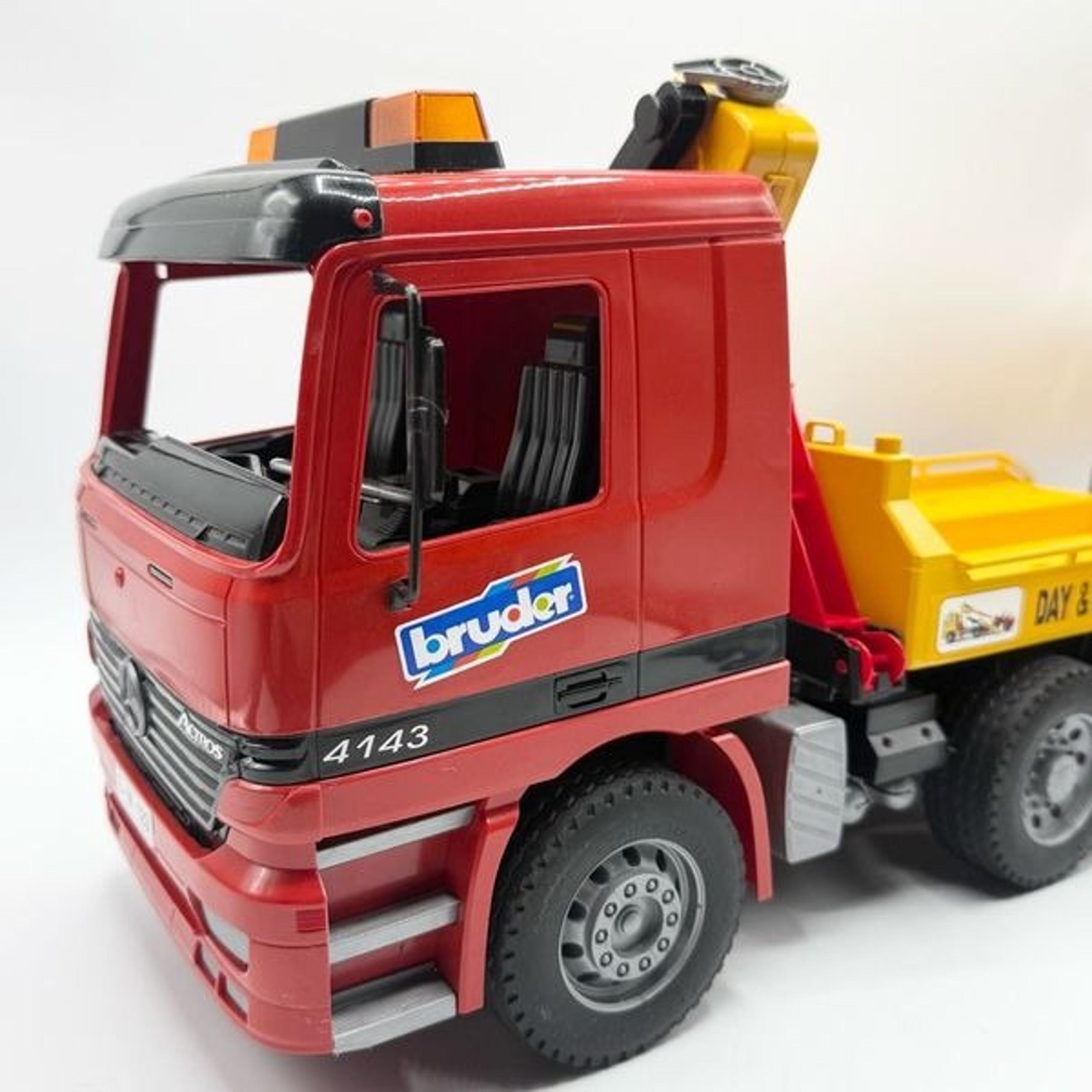 Bruder Night & Day Service Wrecker Tow Truck #4143
