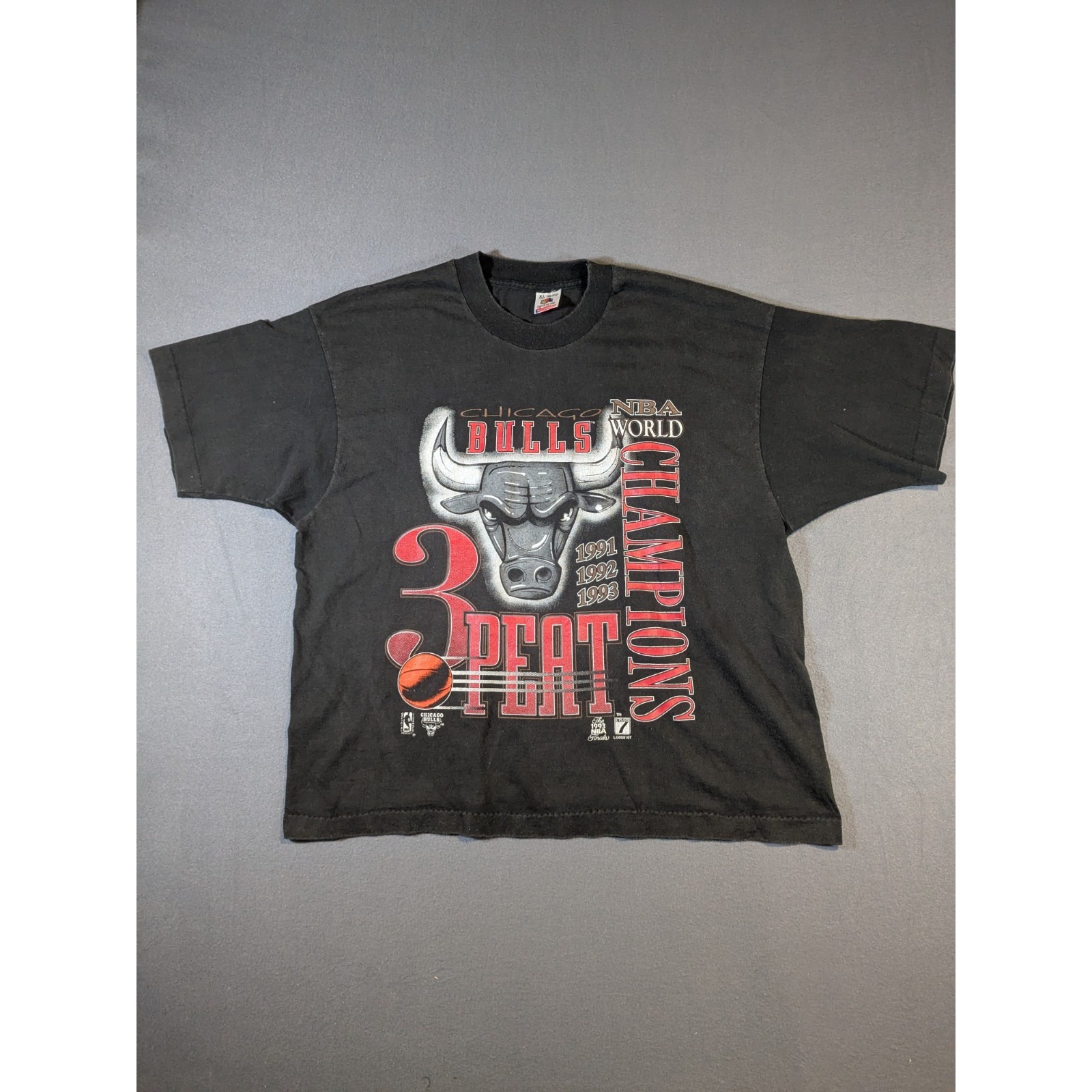 Vintage 90s Chicago Bulls 3-Peat 91 92 93 XL T-Shirt NBA Finals Champs Champions