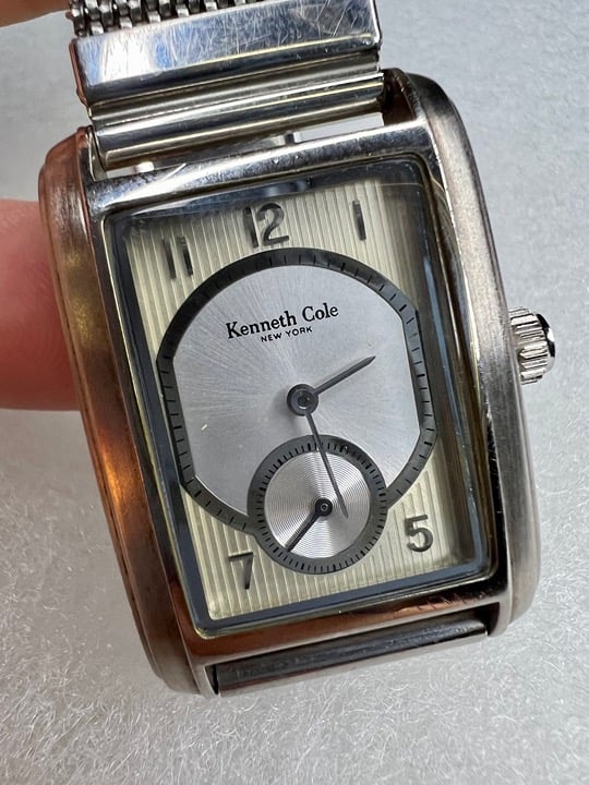 RARE Vintage Kenneth Cole New York Stainless Steel Quartz Watch KC1014 WORKING
