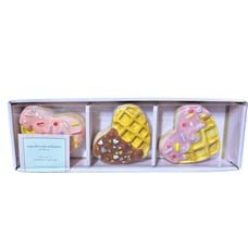 CUPCAKES & CASHMERE VALENTINES DECOR DISPLAY SET | NEW