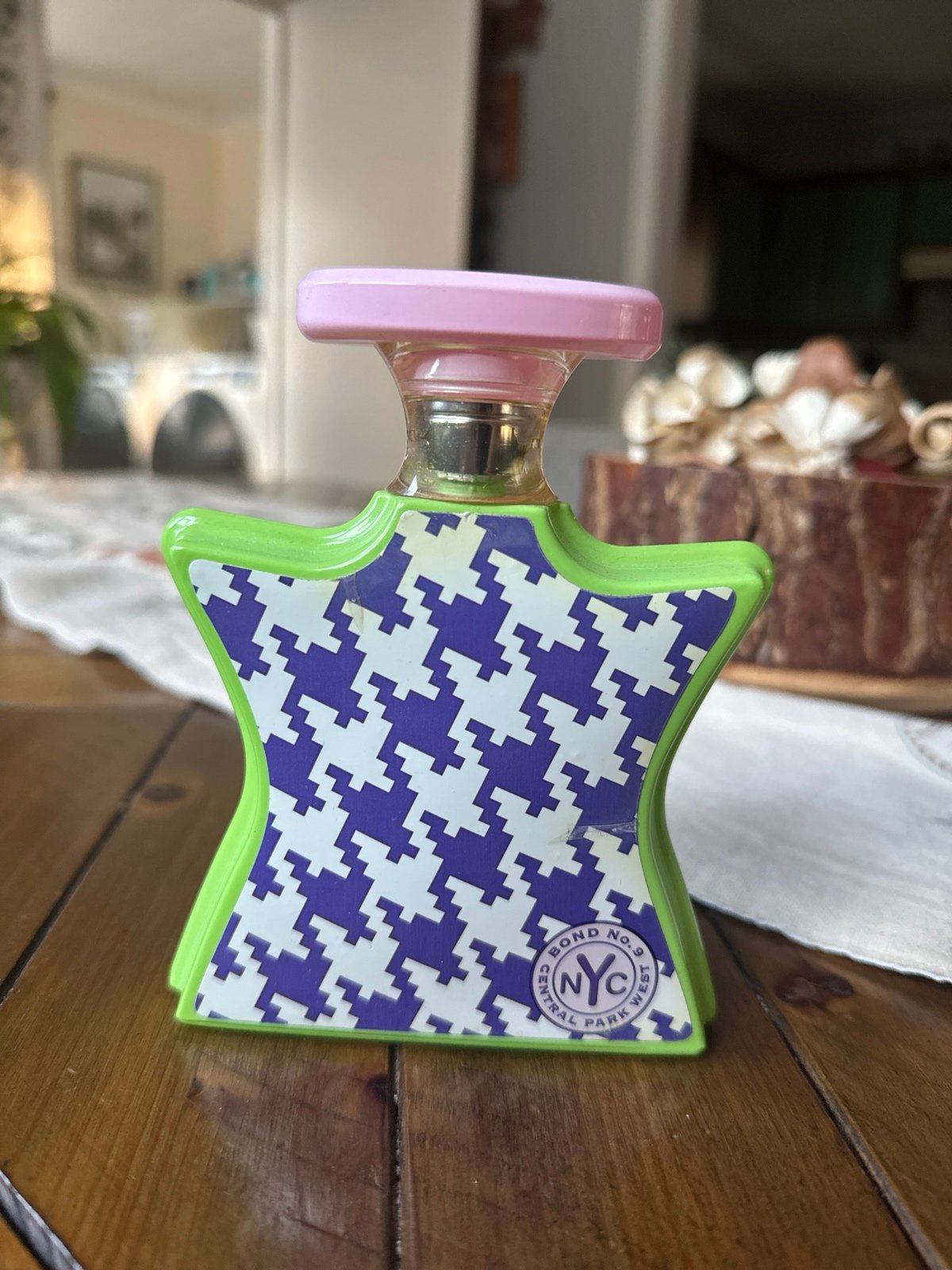 Bond No 9 Fragrance Bottle