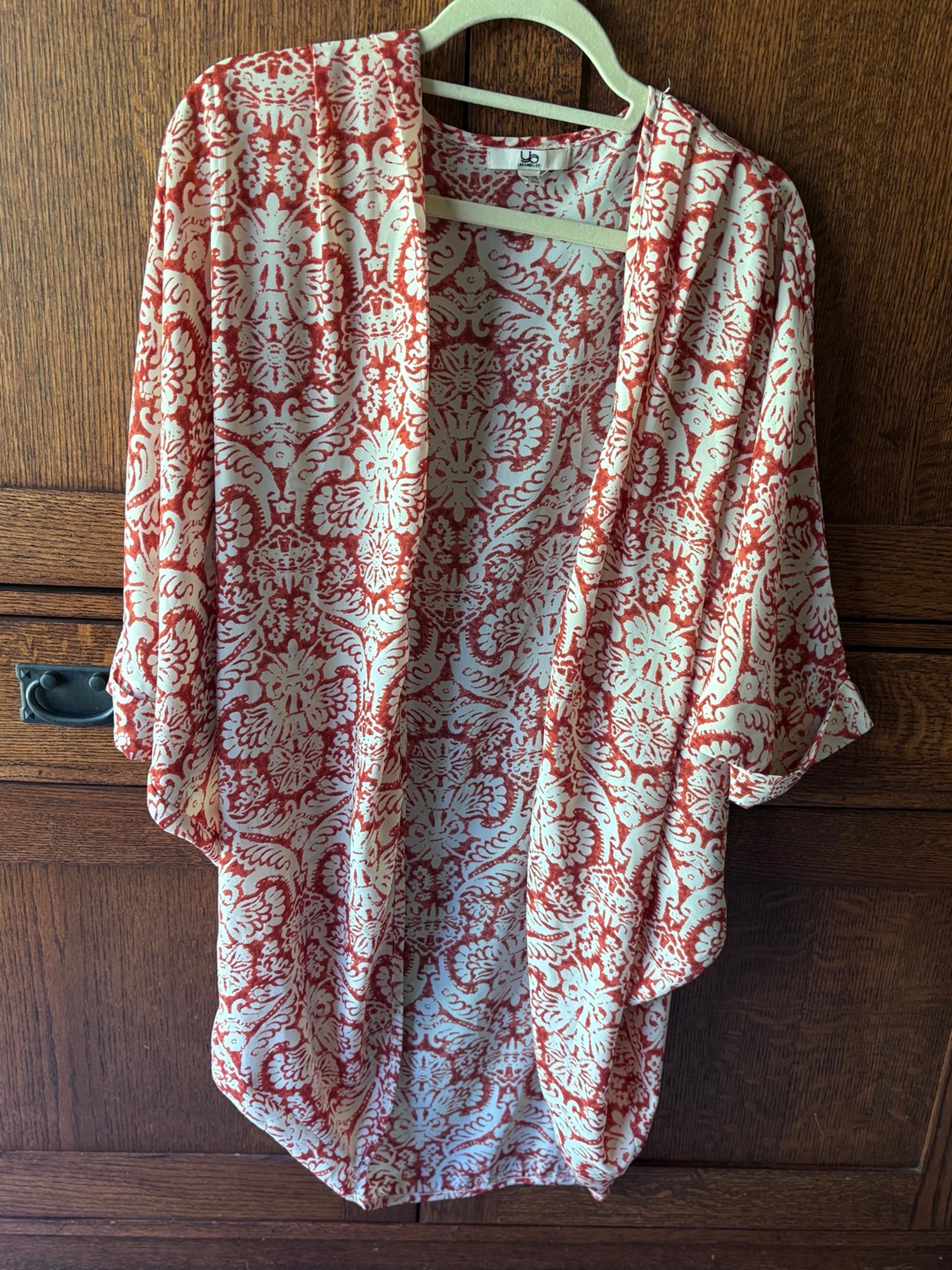 YA Los Angeles cardigan. One size.
