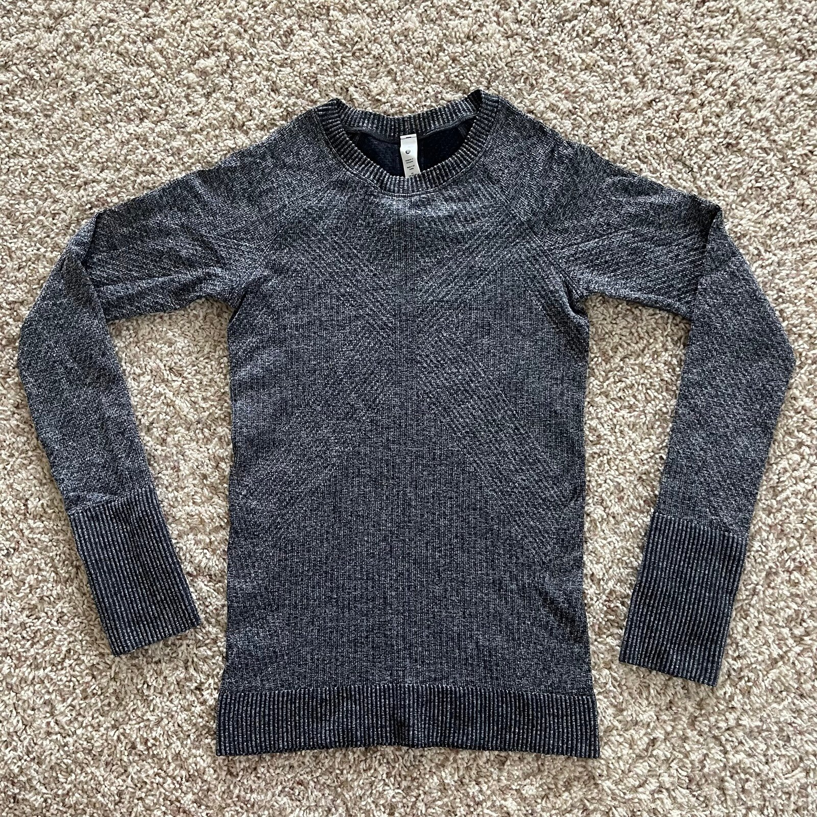 NWOT Lululemon Gray Rest Less Pullover - Size 4