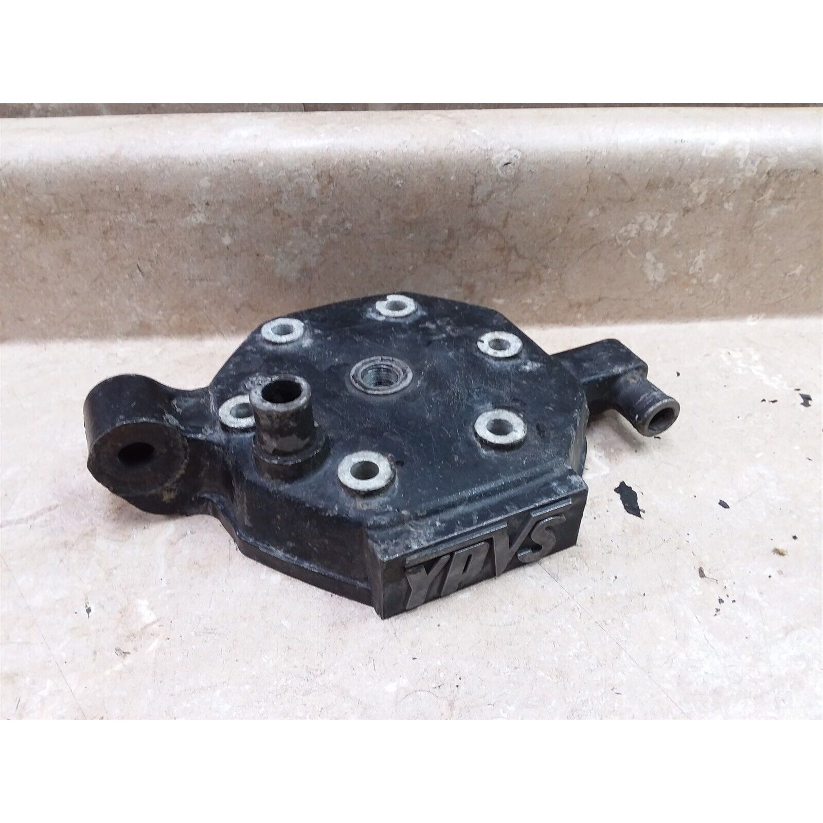 Yamaha YZ250 Engine Top Cylinder Head 1982 5X5 YPVS #1 AP-