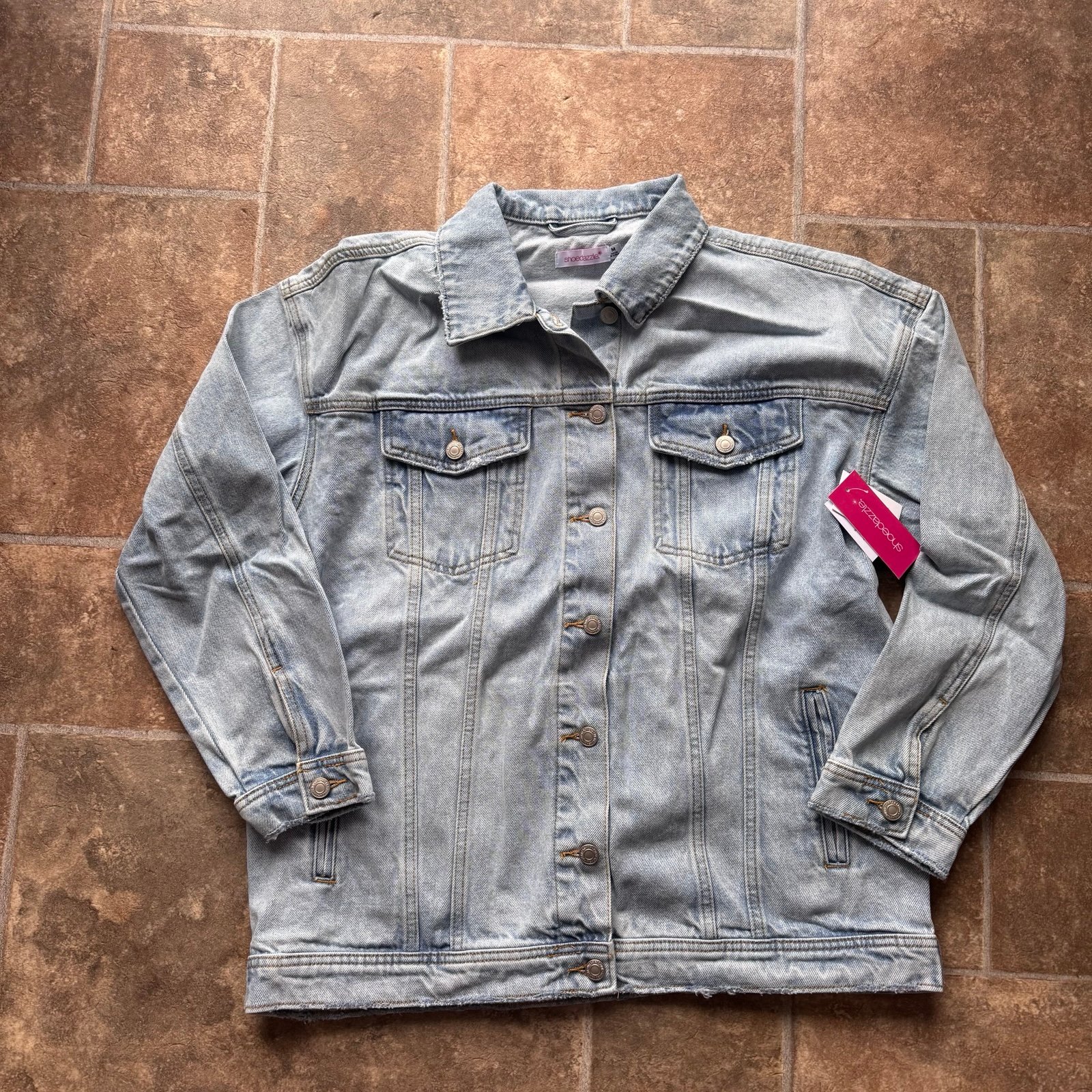 NEW! Women’s Oversized Medium Jean Jacket
