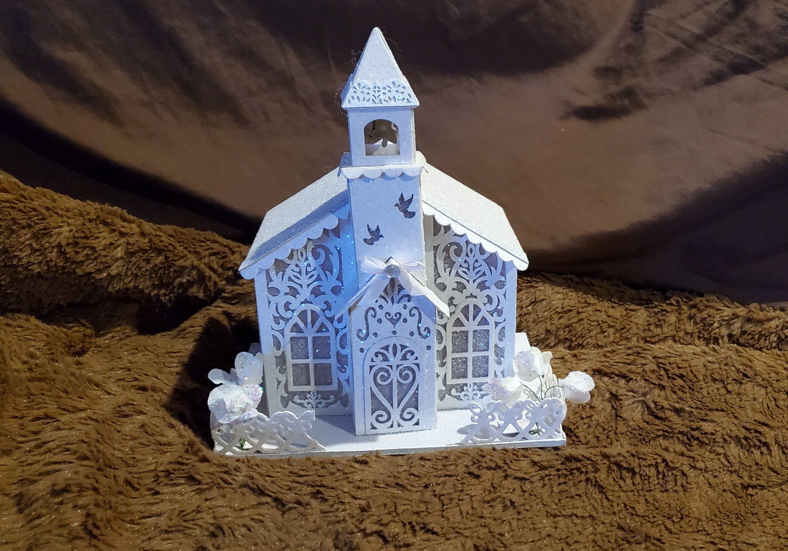 White paper wedding chapel LED light reception centerpiece