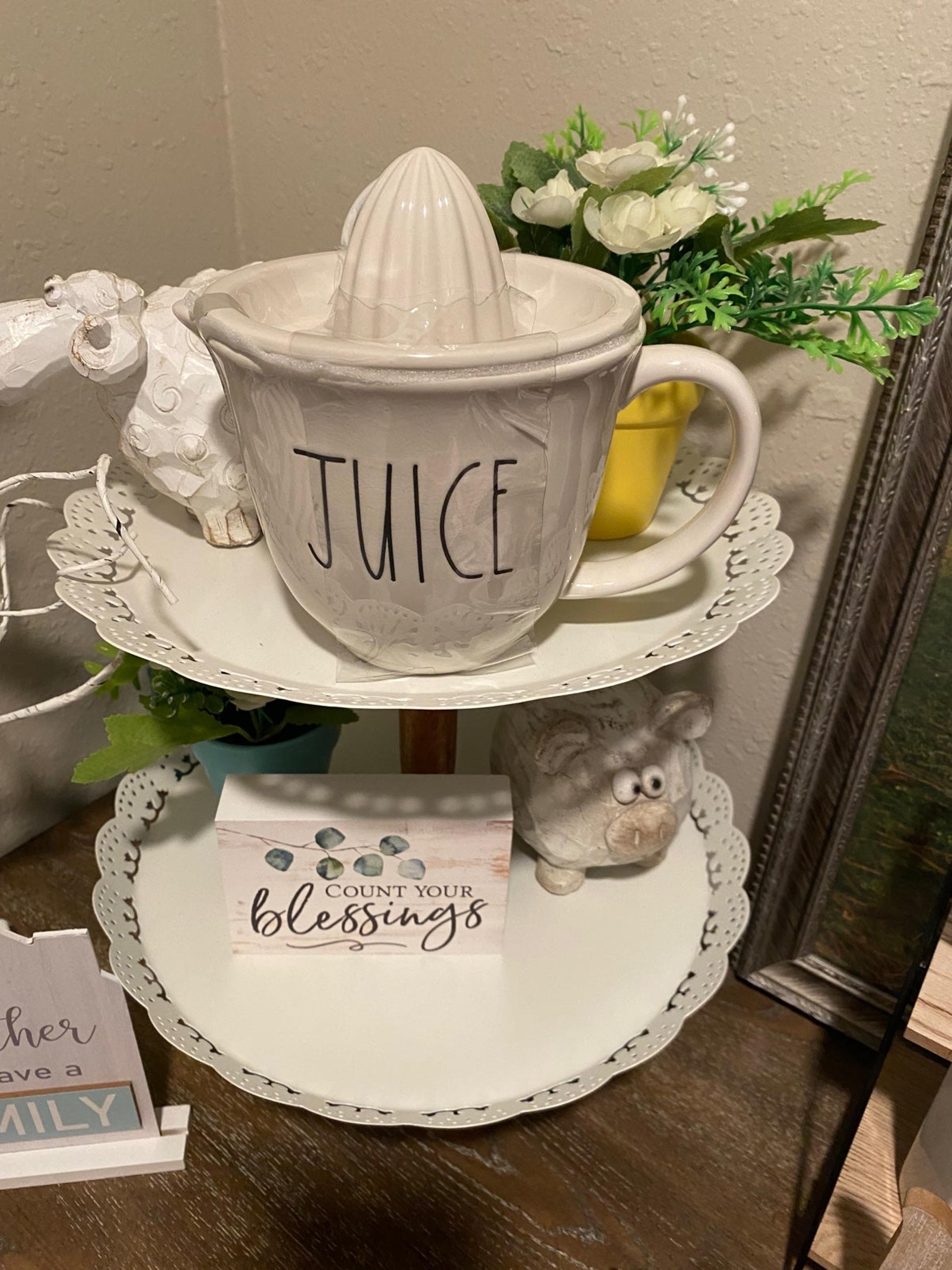 Rae Dunn Squeeze Juicer