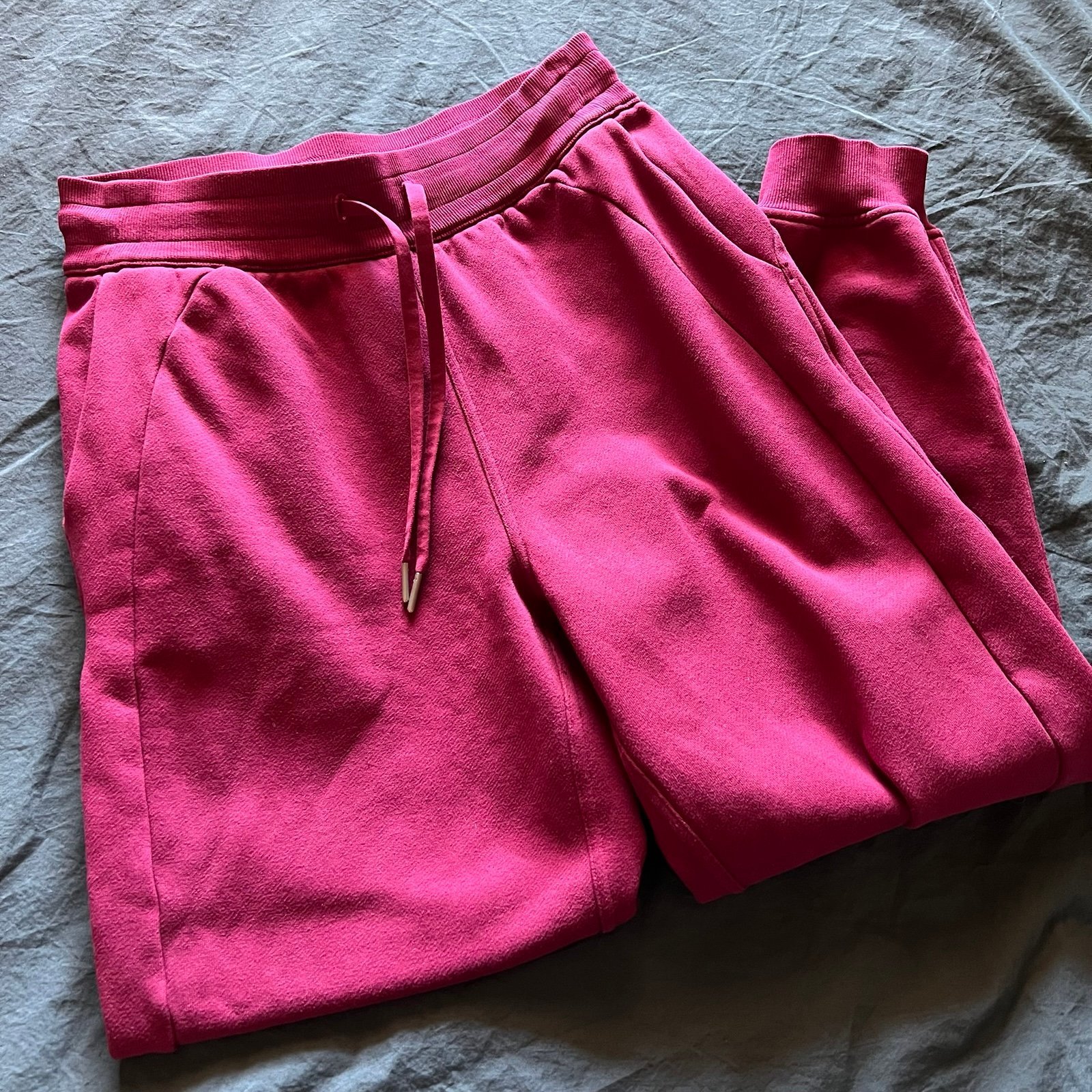 Lululemon Scuba Jogger pants